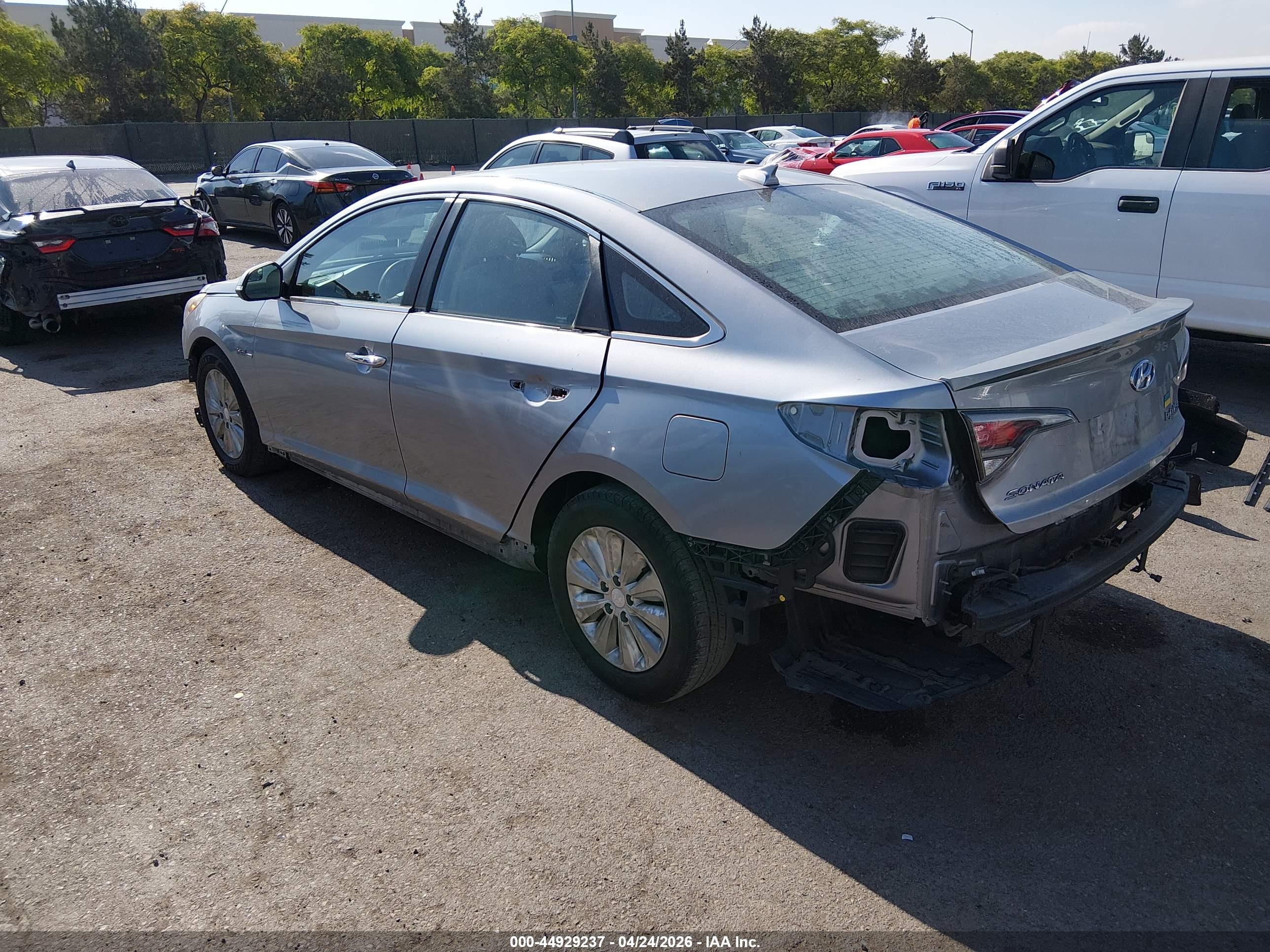 HYUNDAI SONATA image 3