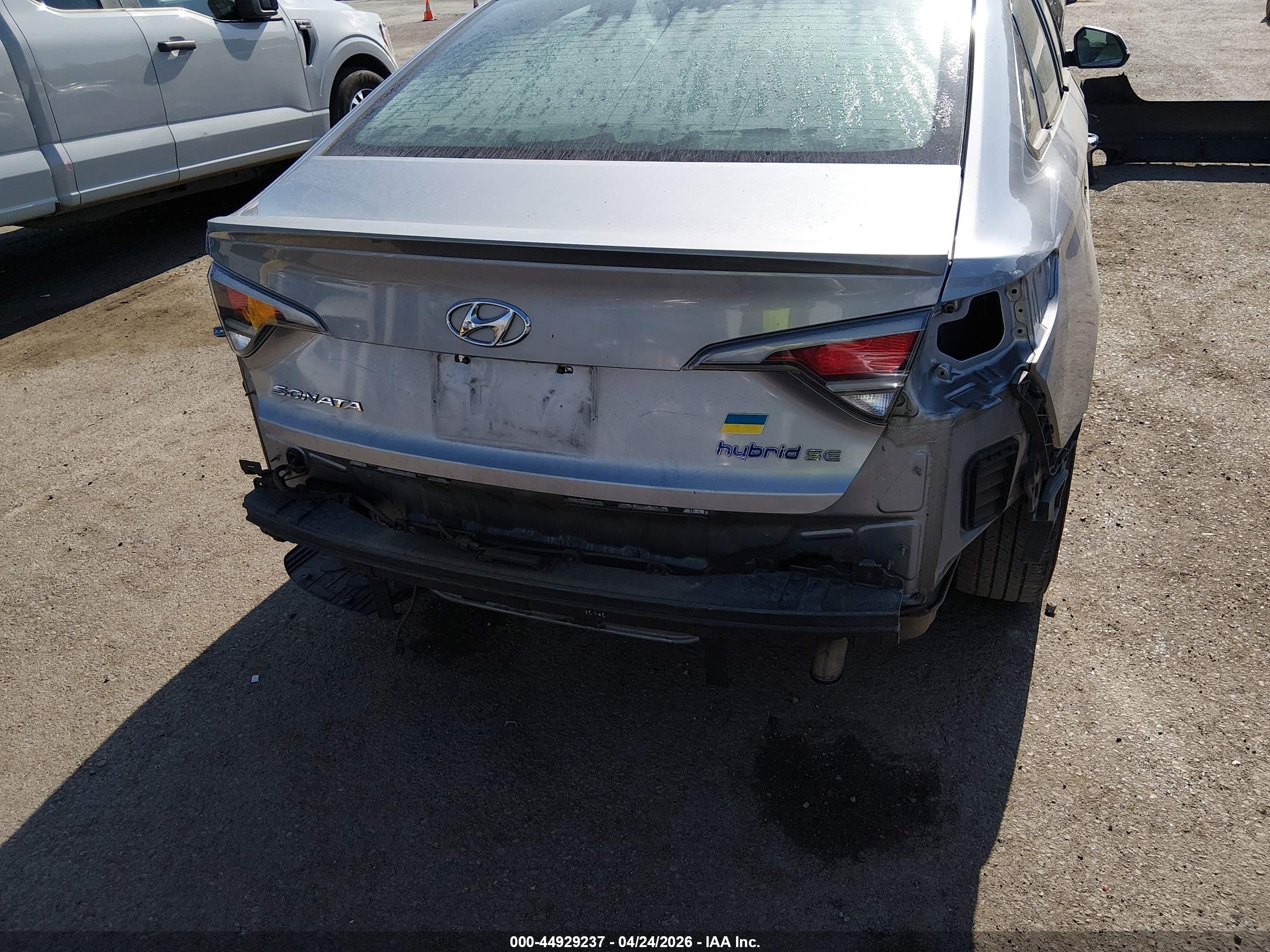 HYUNDAI SONATA image 6