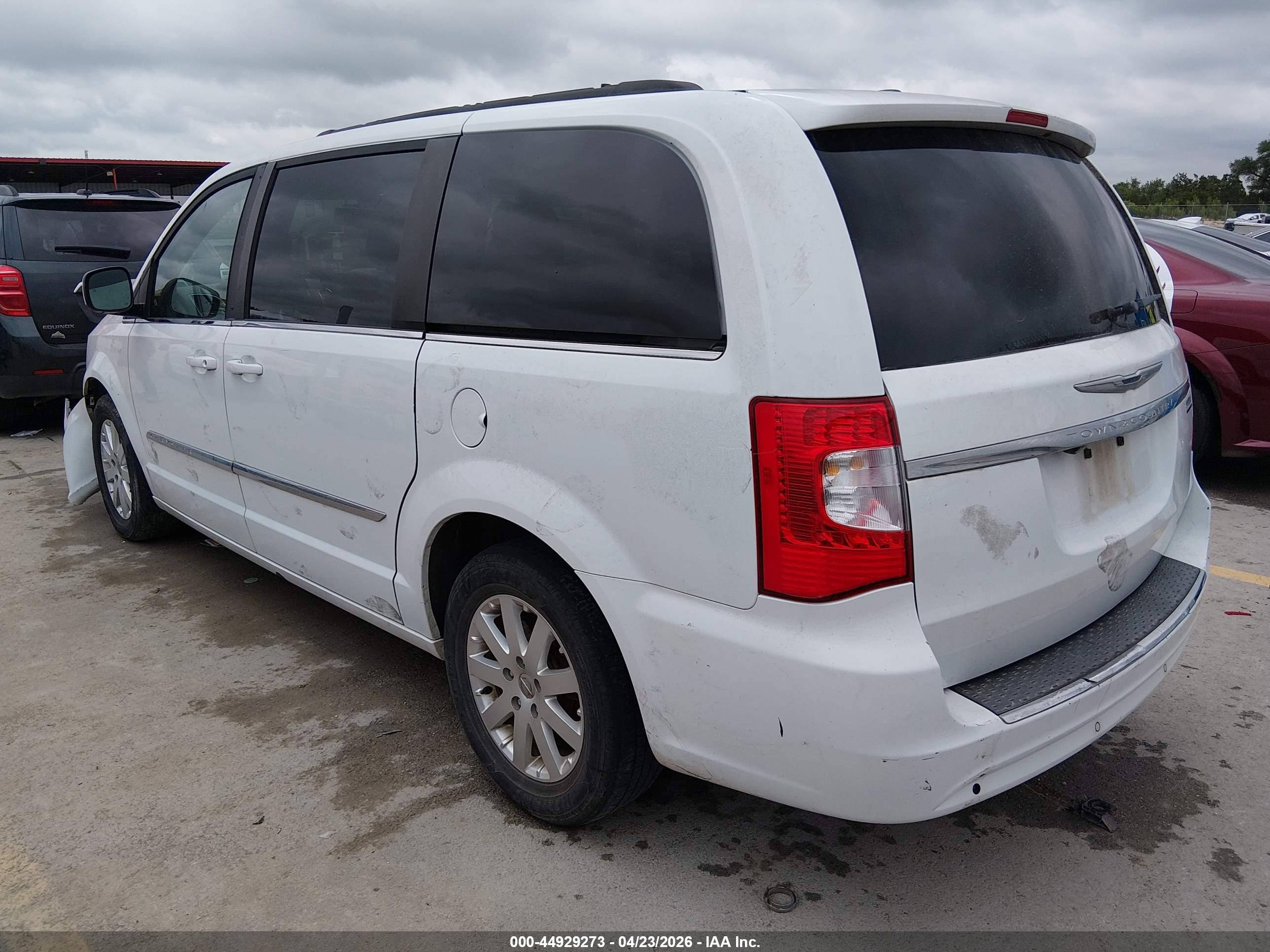 CHRYSLER TOWN image 3