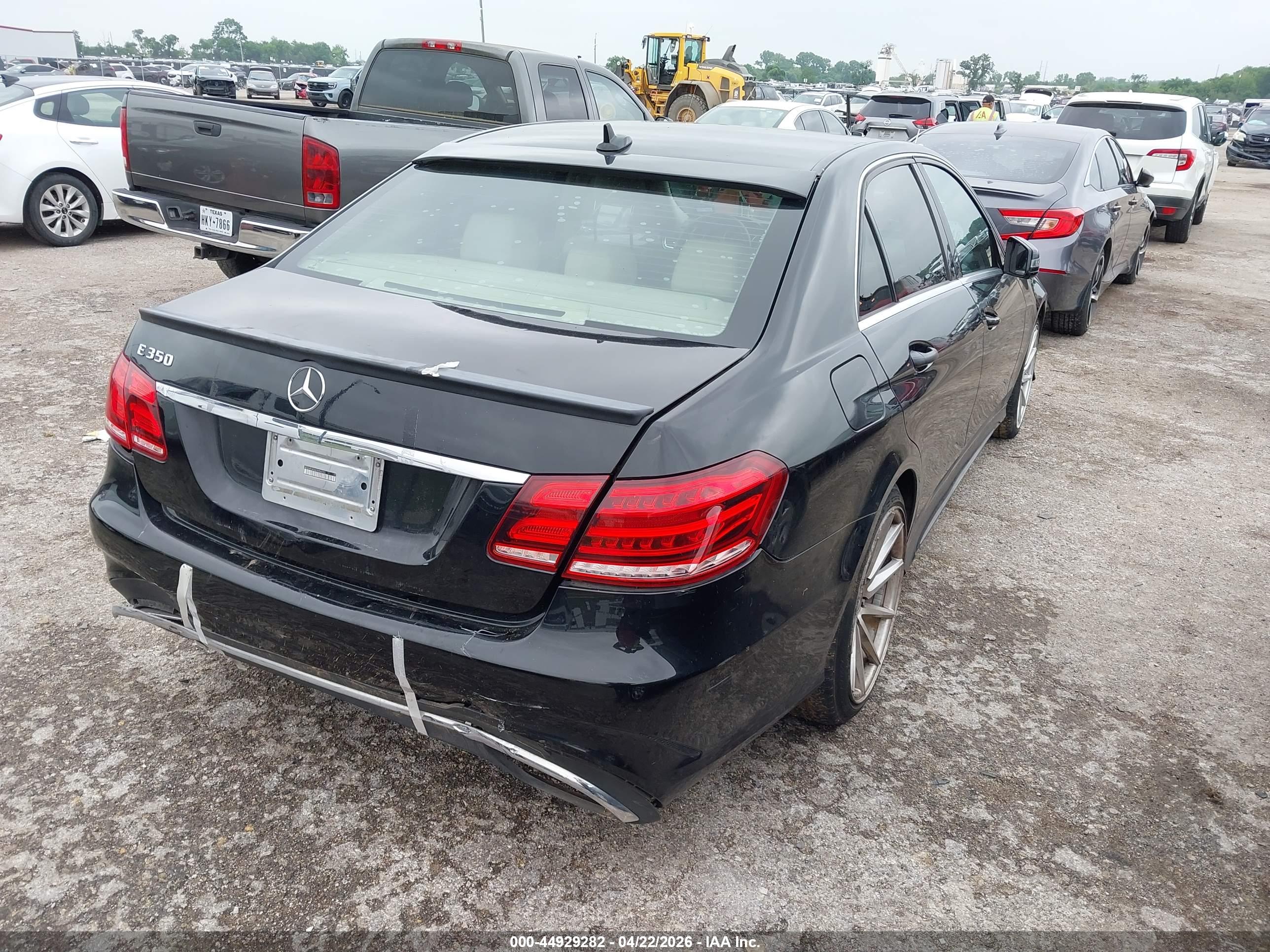 MERCEDES-BENZ E image 4