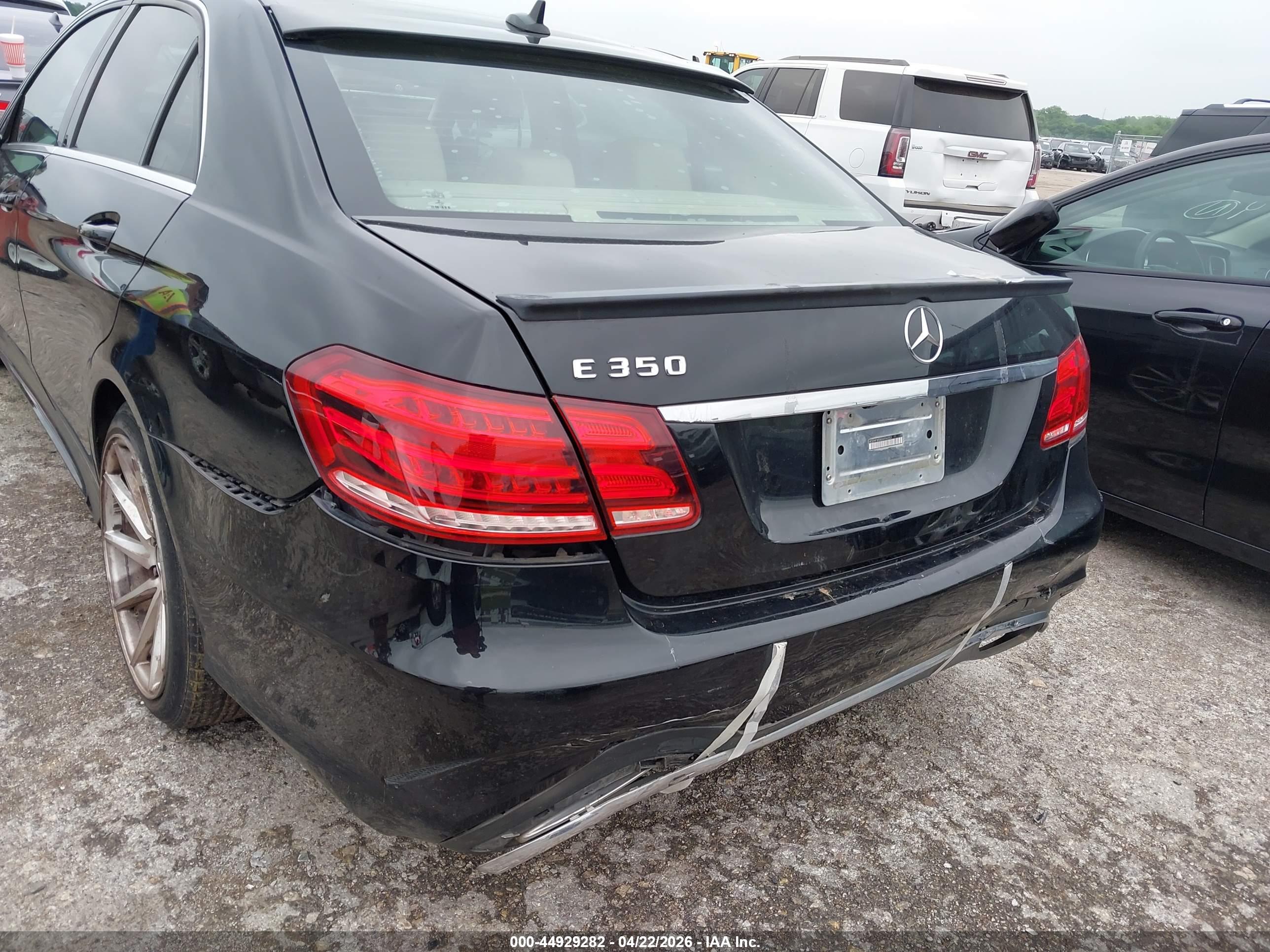 MERCEDES-BENZ E image 6
