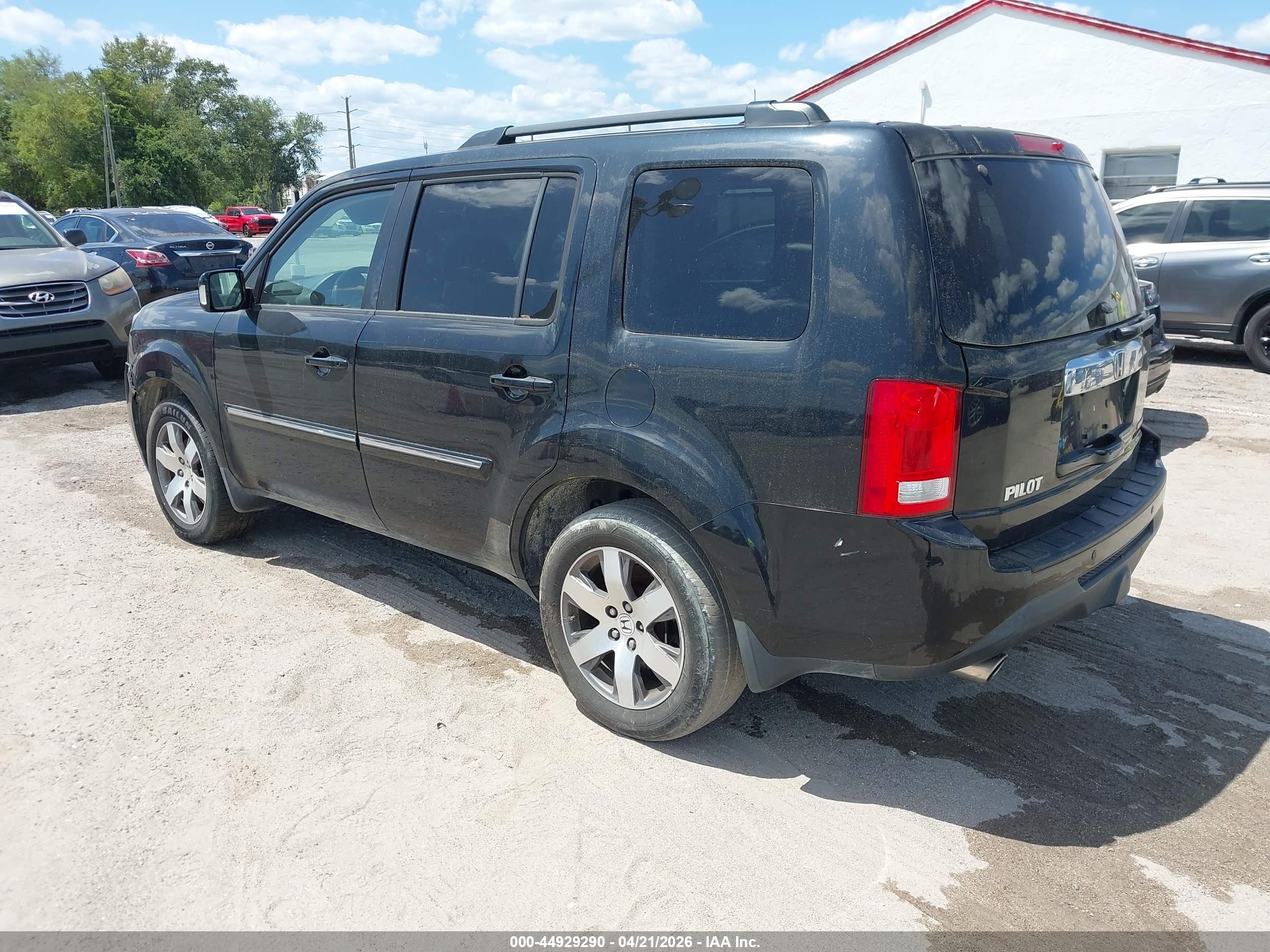 HONDA PILOT image 3