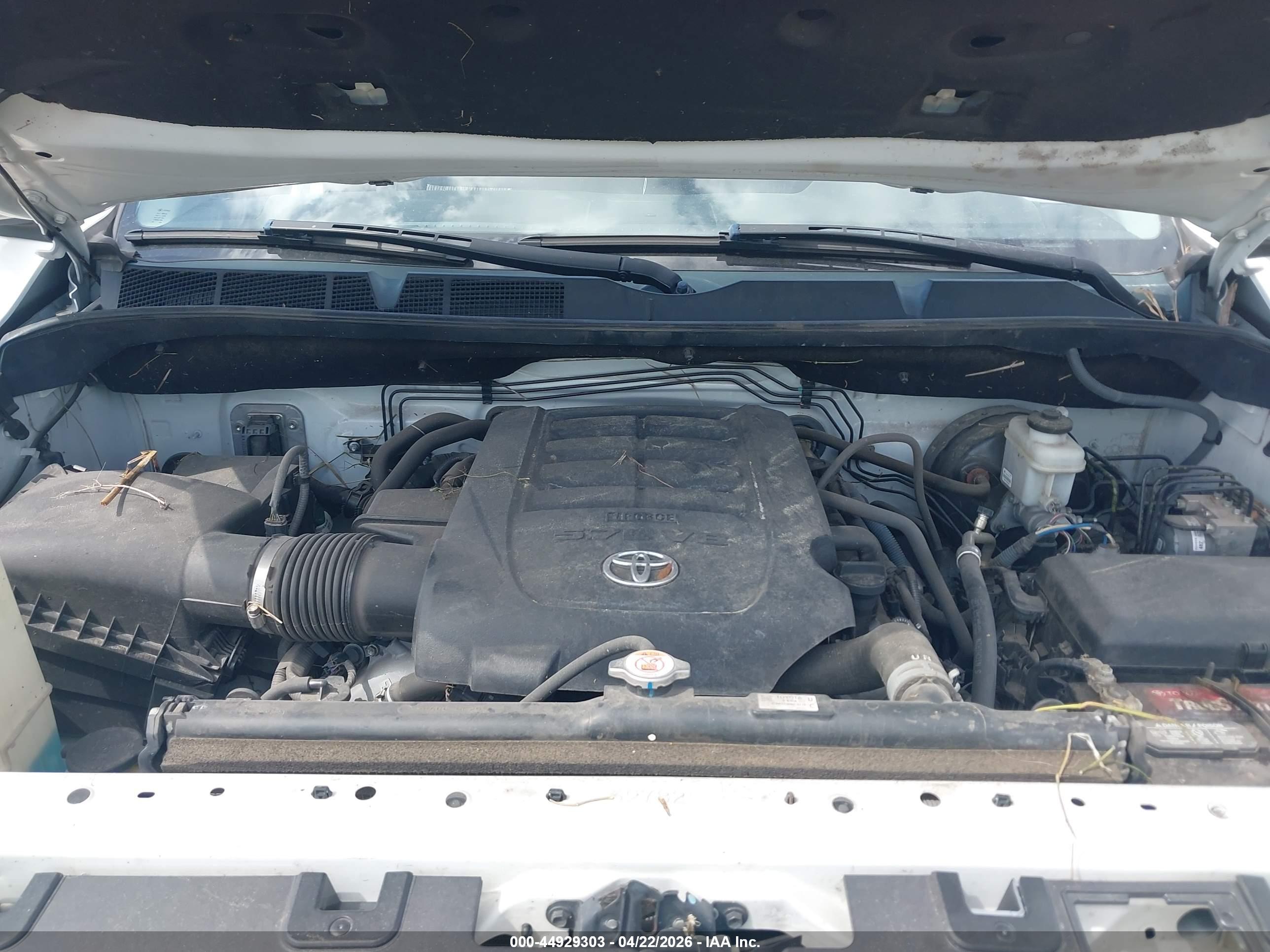 TOYOTA TUNDRA image 10