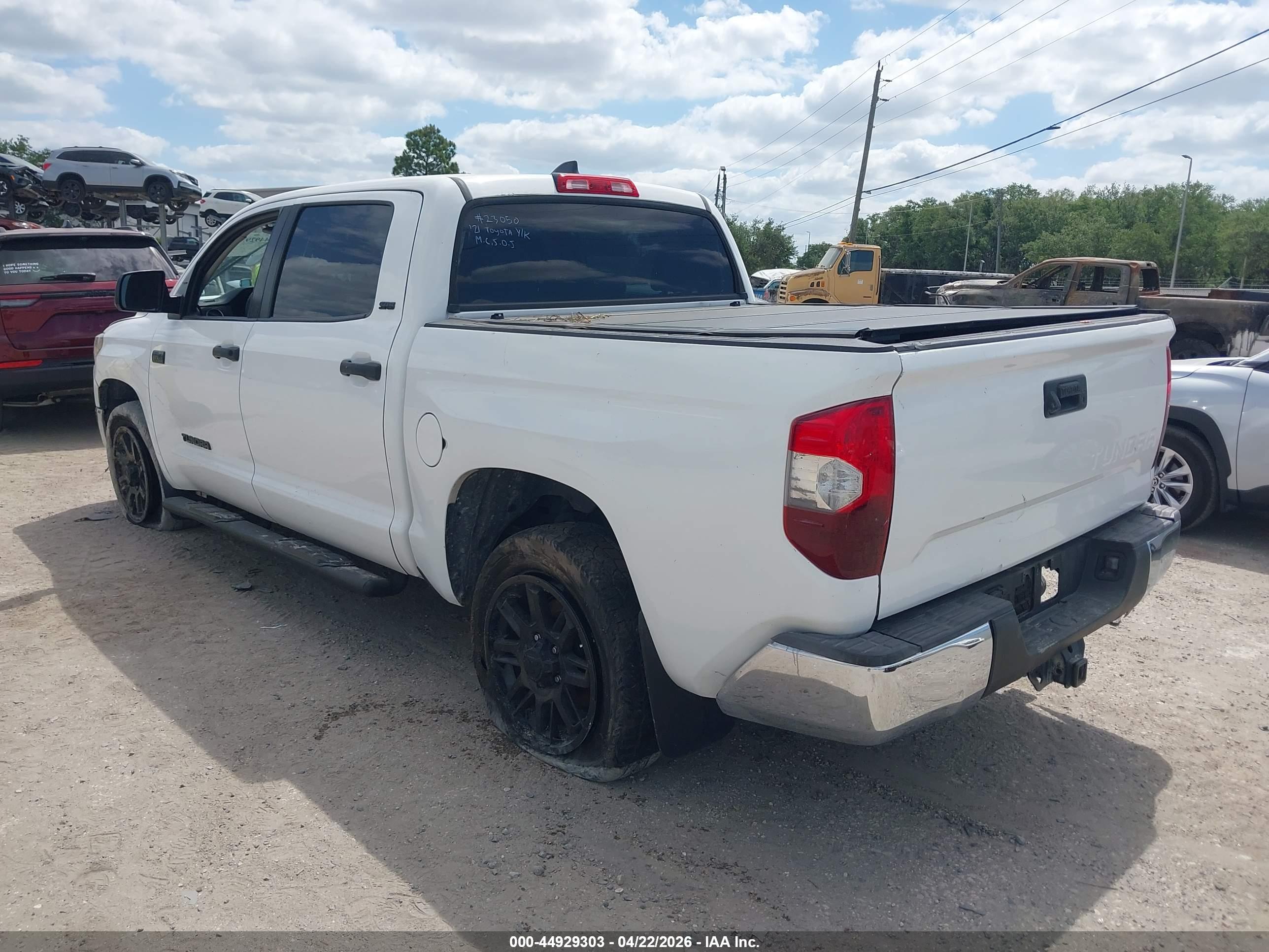 TOYOTA TUNDRA image 3