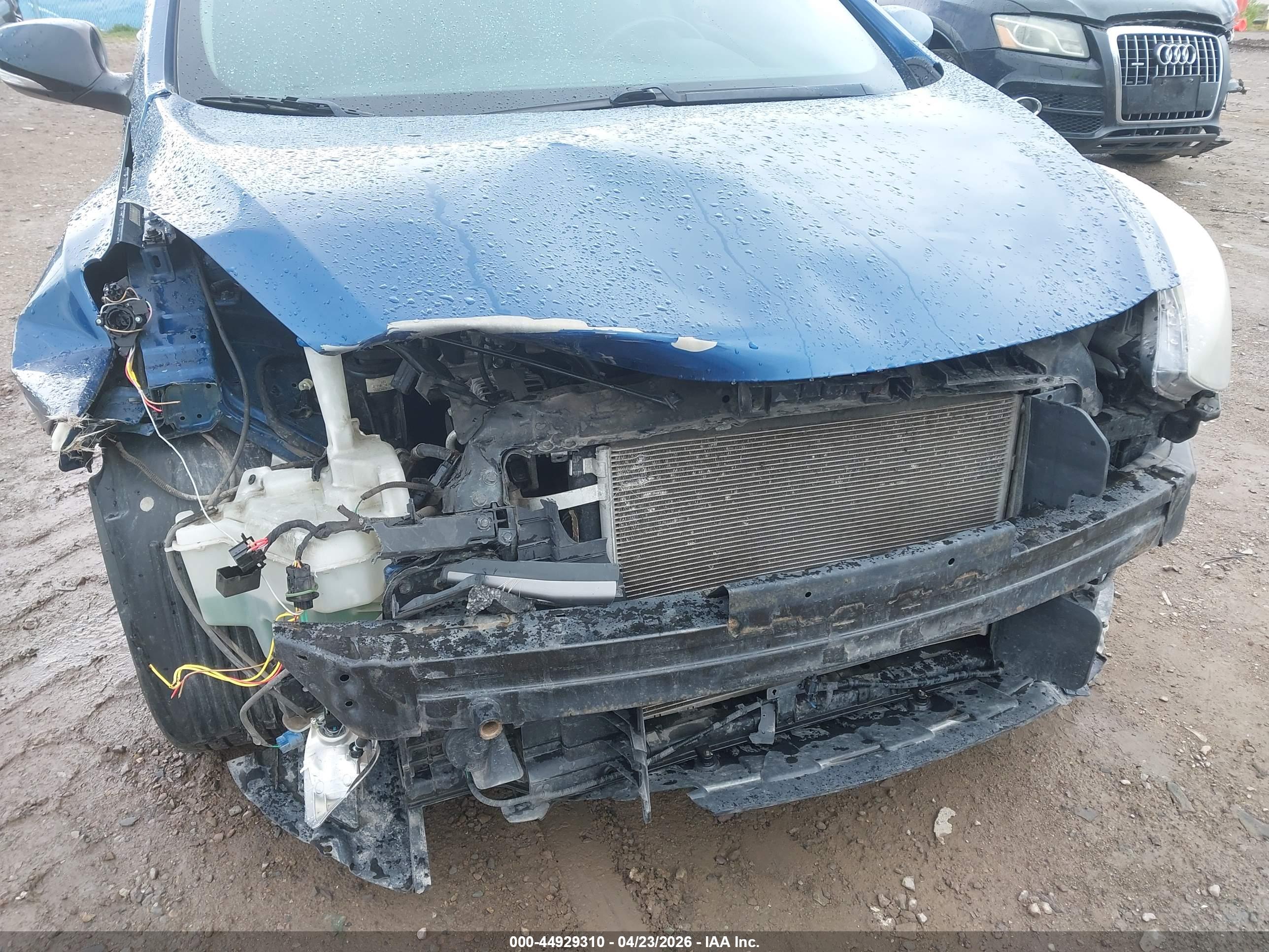 HYUNDAI ELANTRA image 6