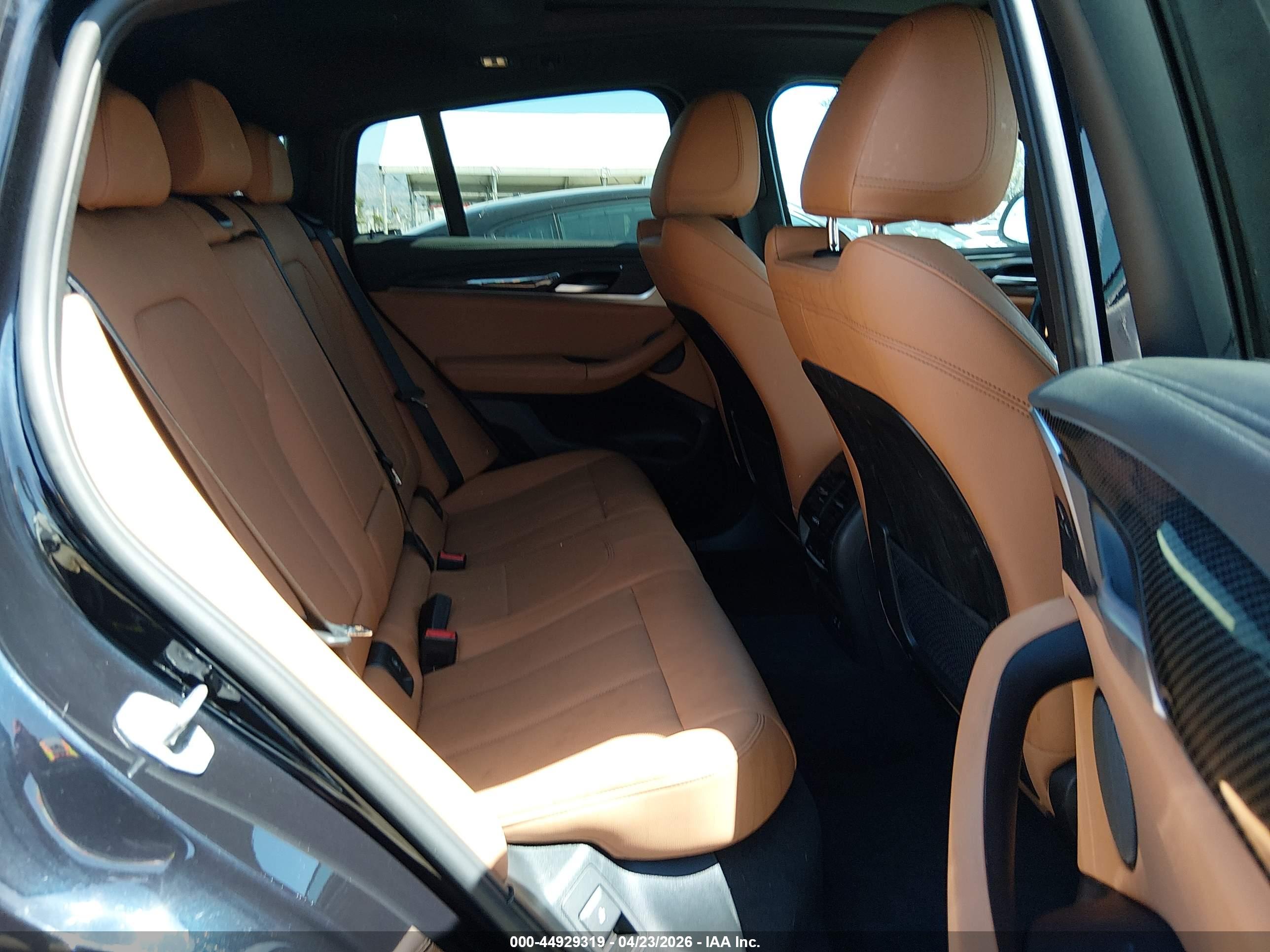 BMW X4 image 8