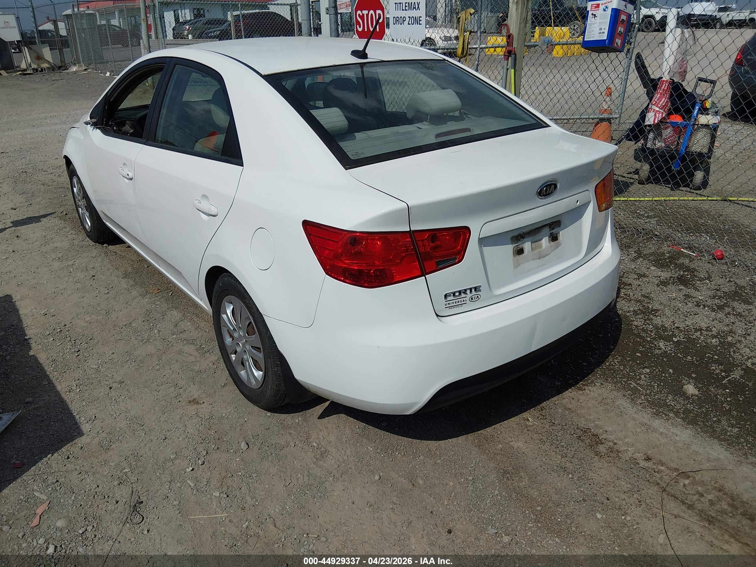 KIA FORTE image 3