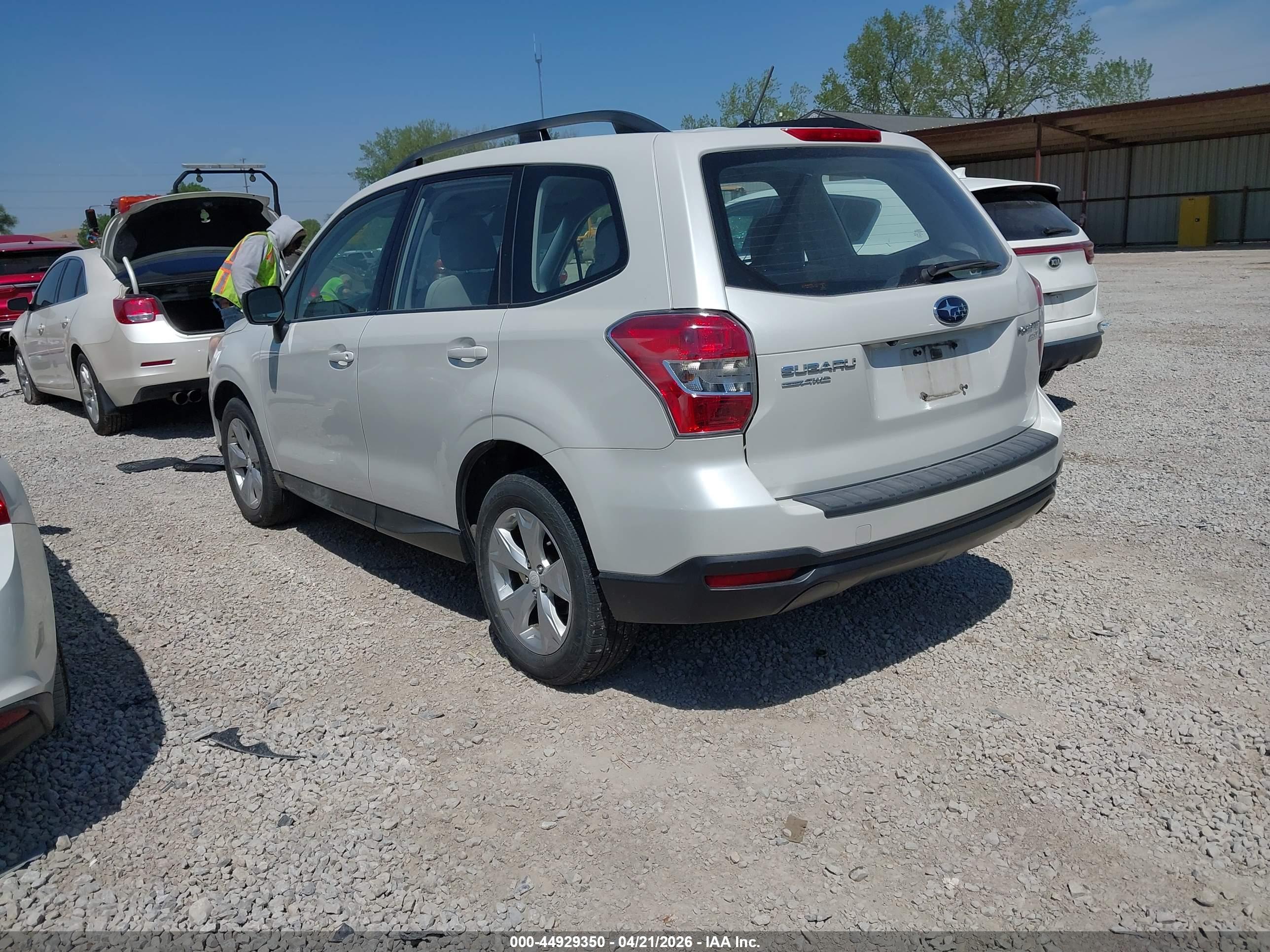 SUBARU FORESTER image 3