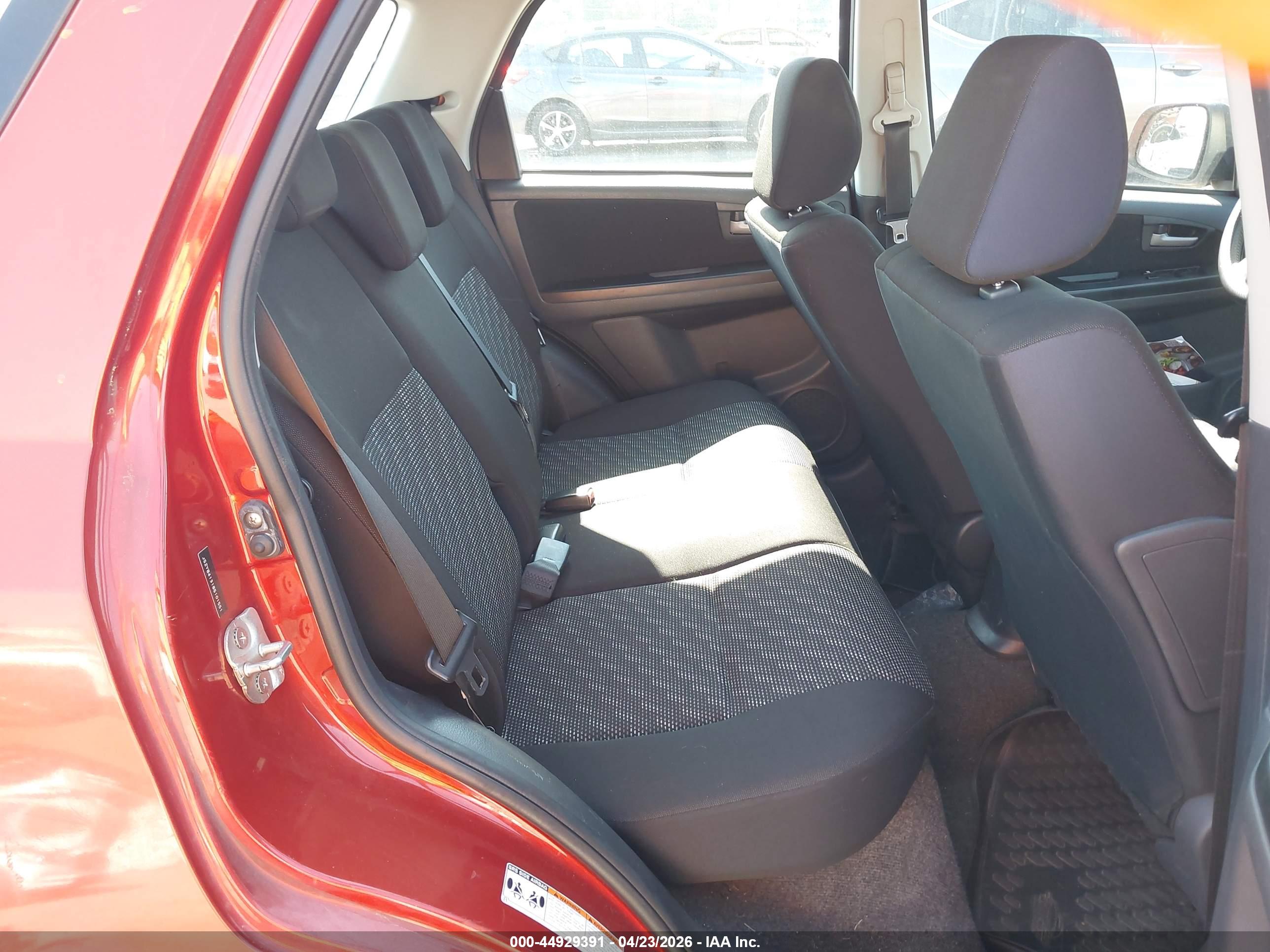 SUZUKI SX4 image 8