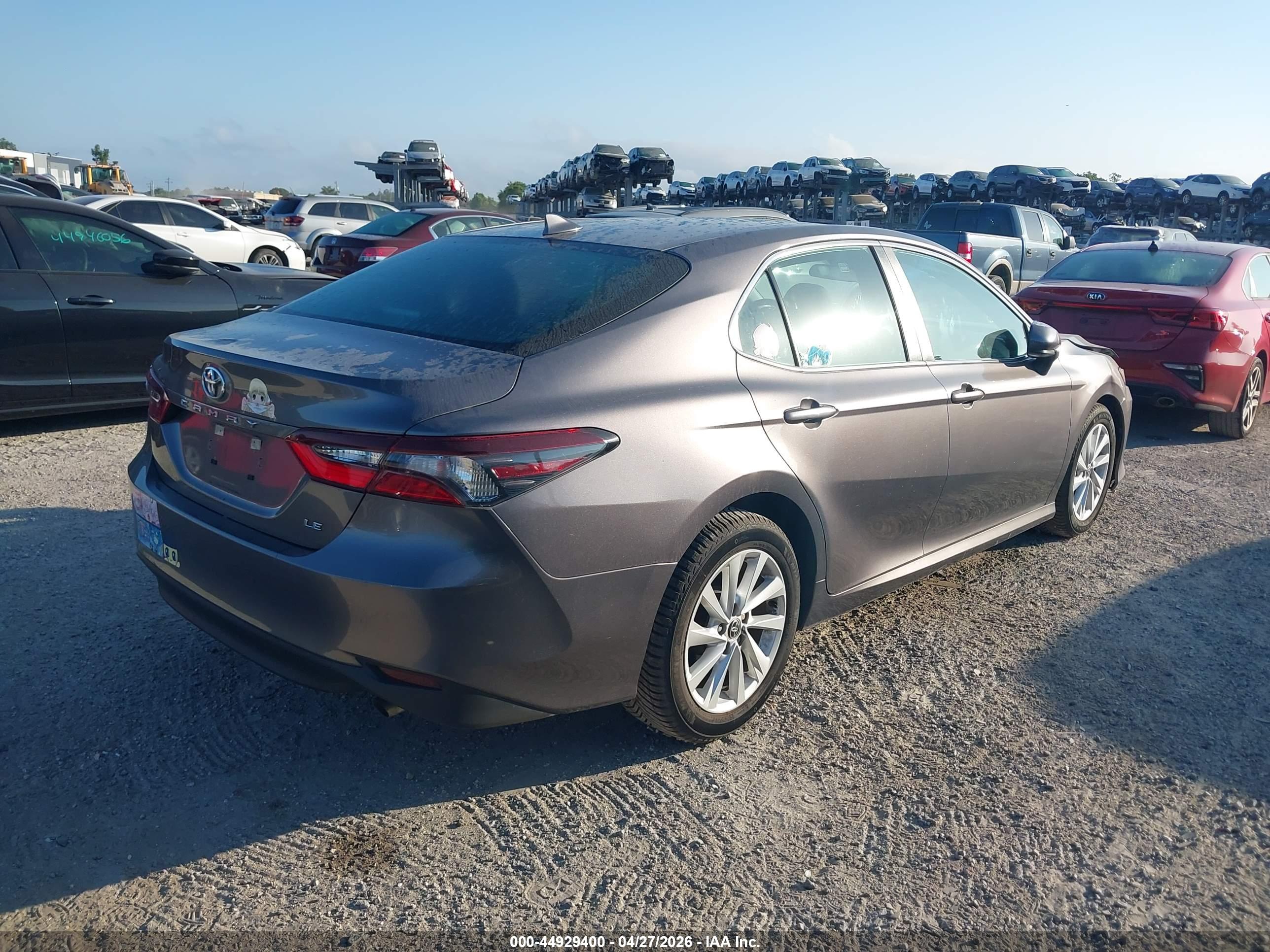 TOYOTA CAMRY image 4