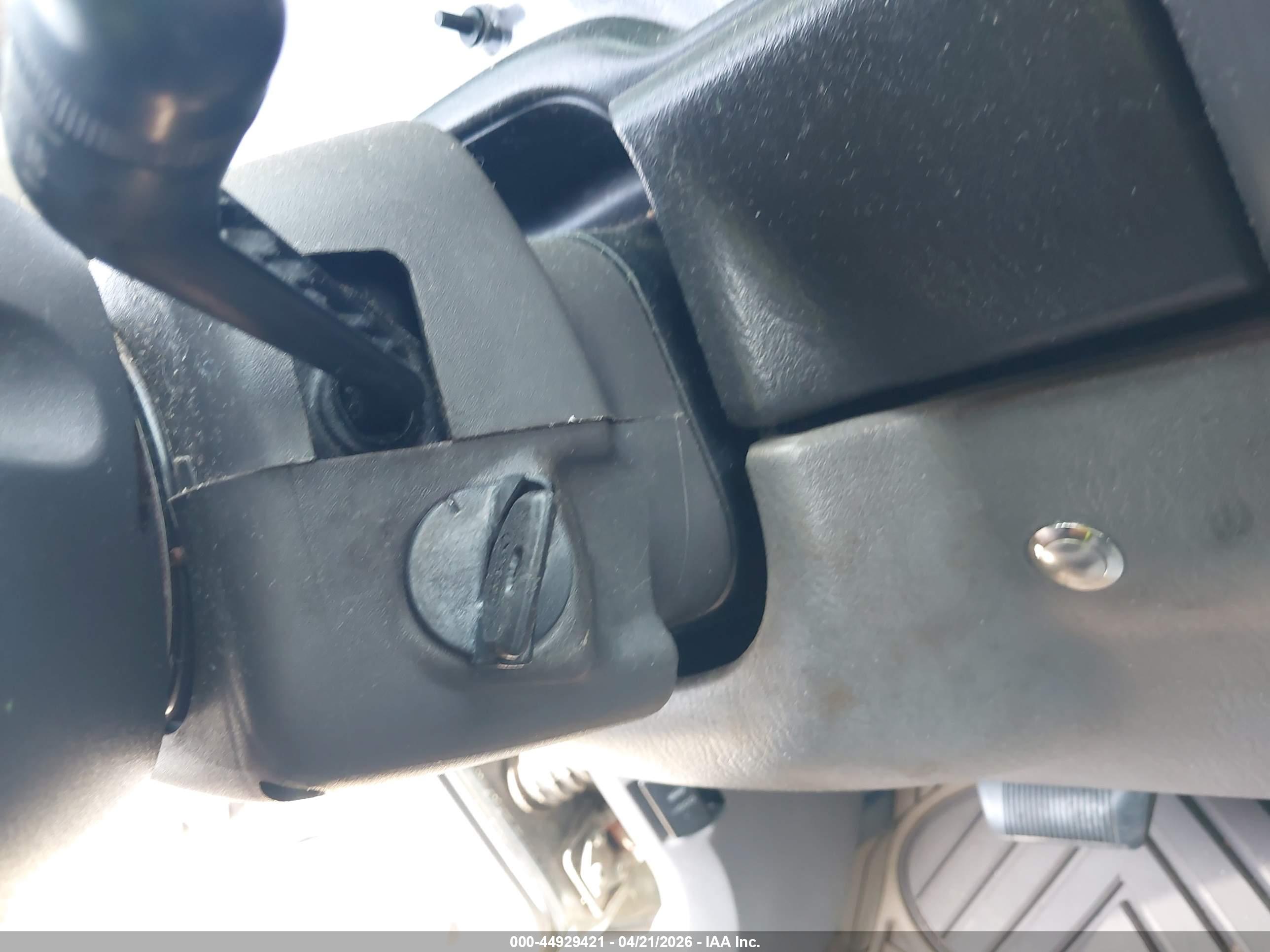 JEEP CHEROKEE image 11