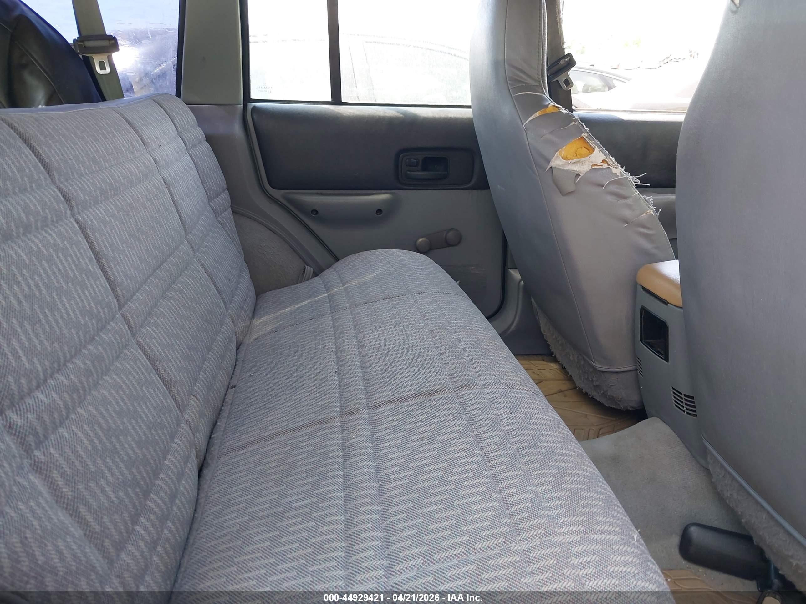 JEEP CHEROKEE image 8