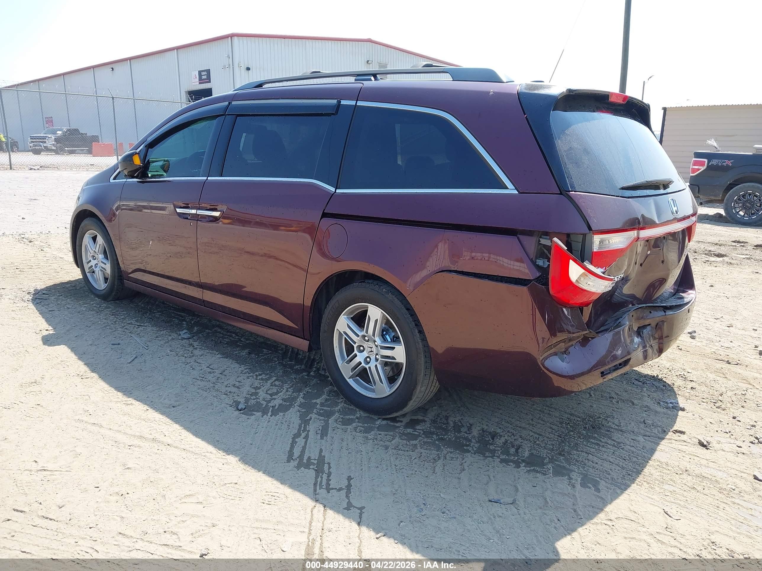 HONDA ODYSSEY image 3