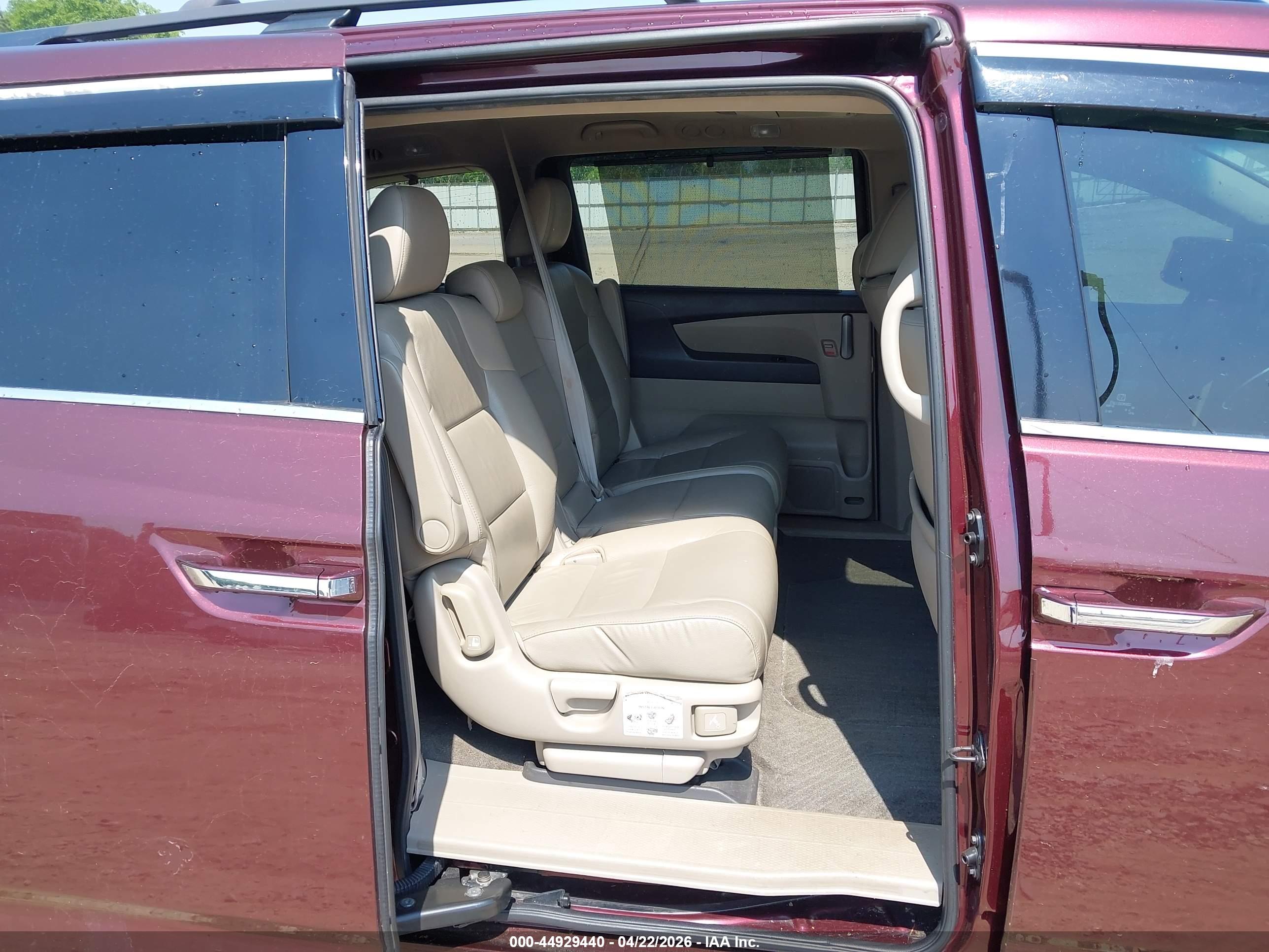 HONDA ODYSSEY image 8