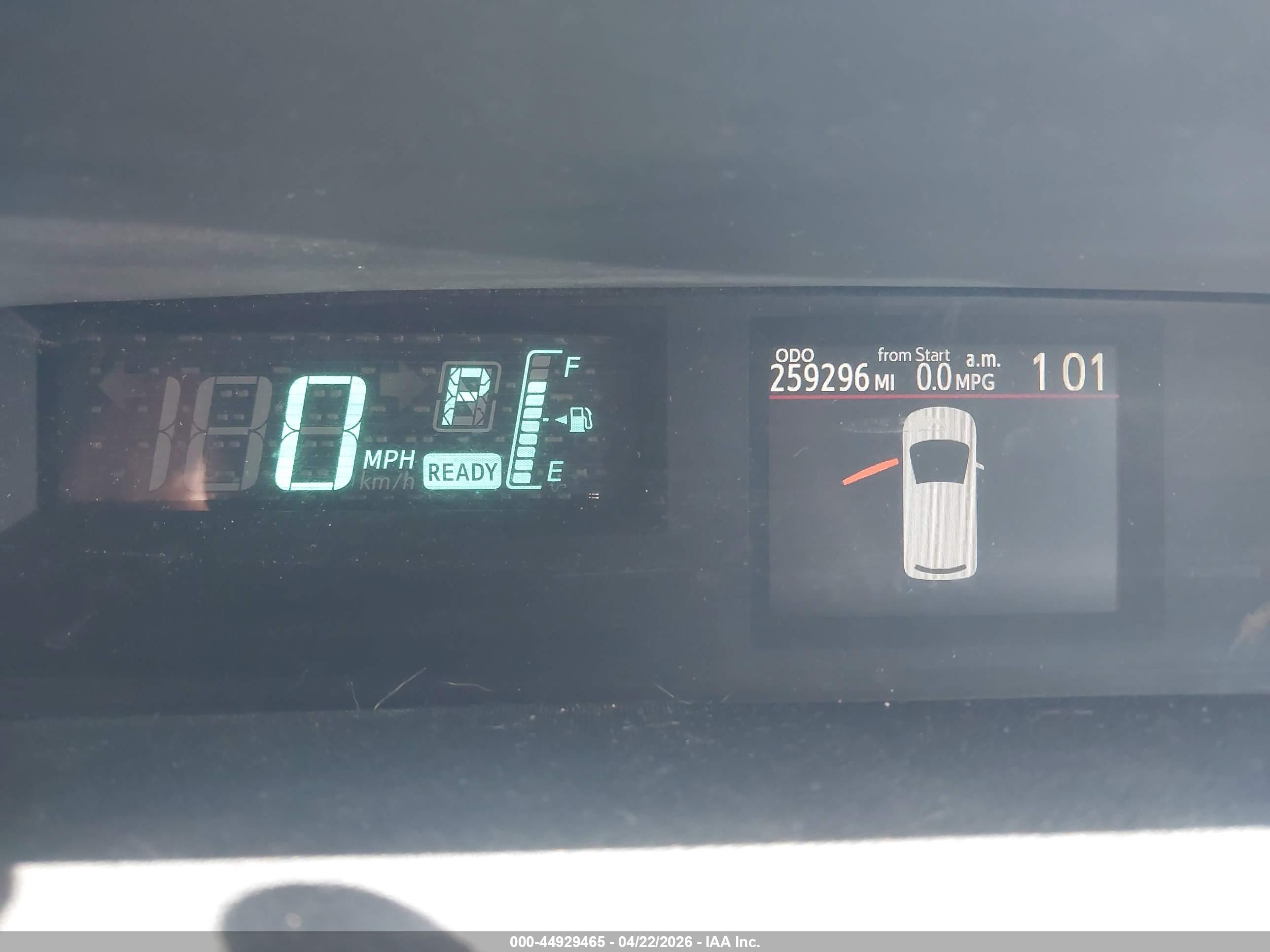 TOYOTA PRIUS image 7