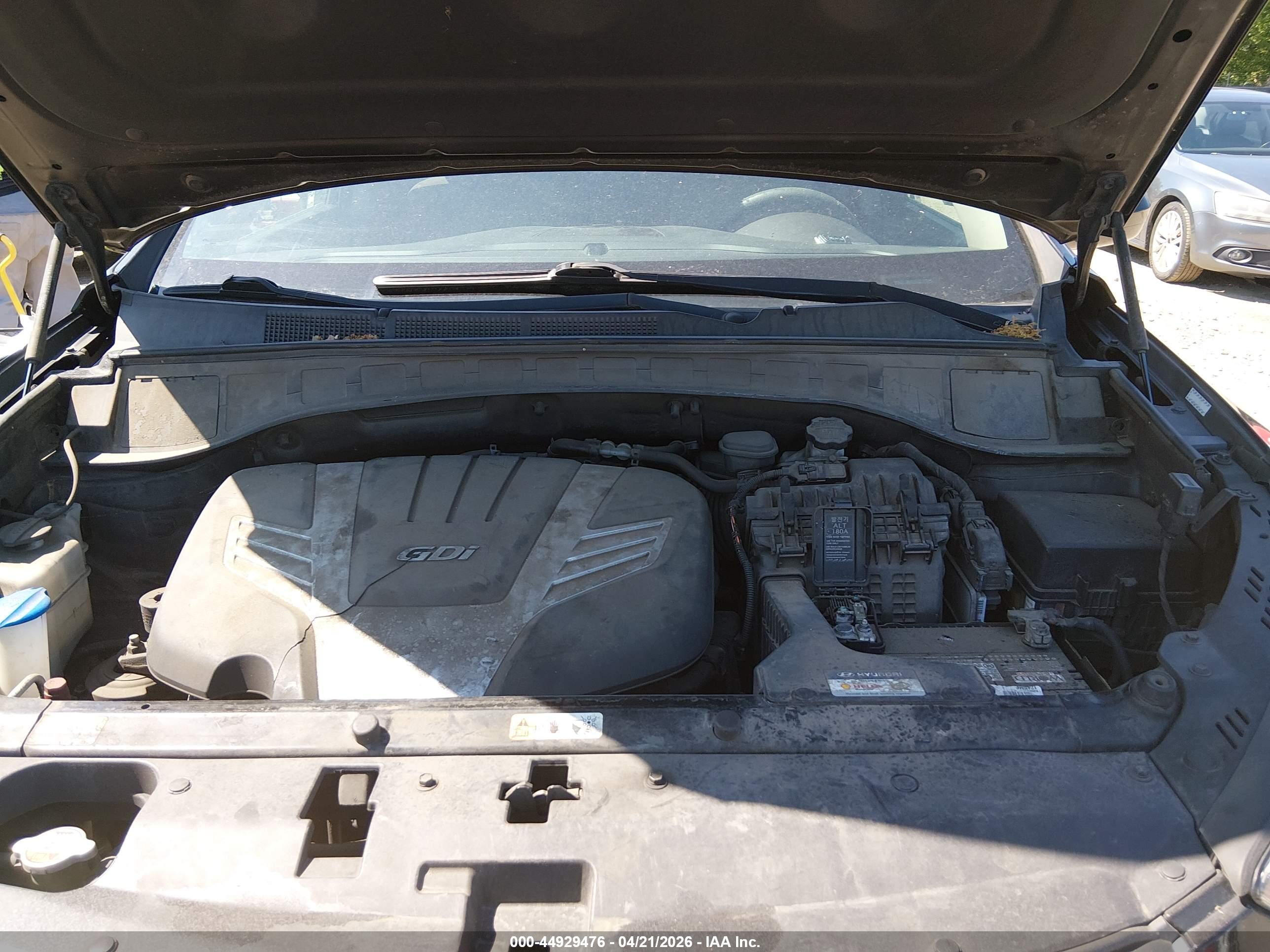 HYUNDAI SANTA image 10