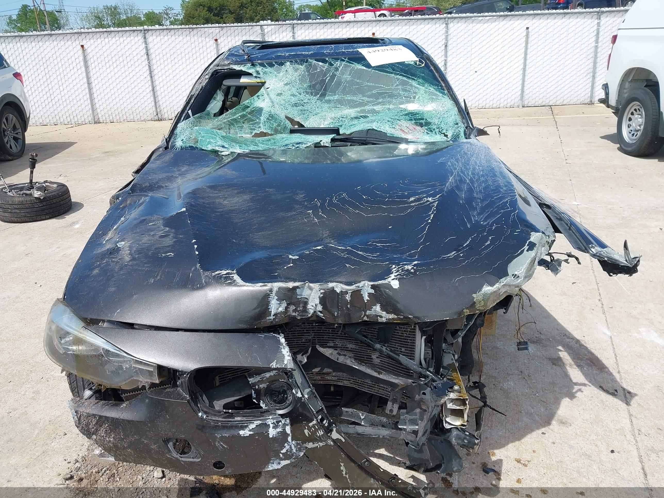 BMW 328I image 6