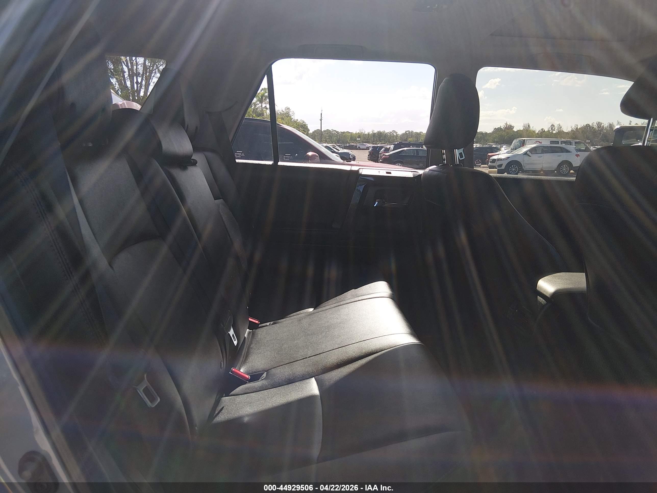 TOYOTA 4RUNNER image 8