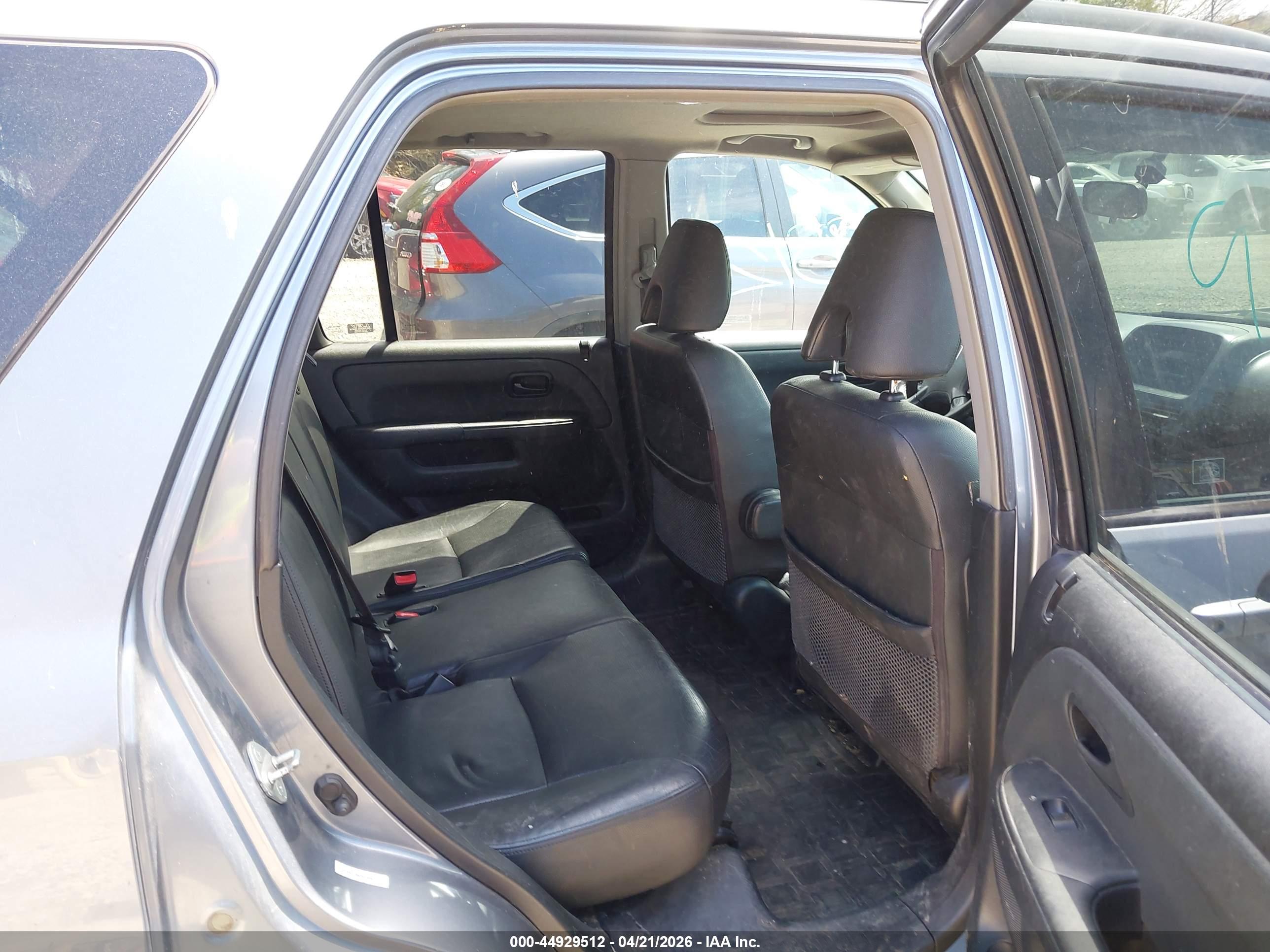 HONDA CR-V image 8