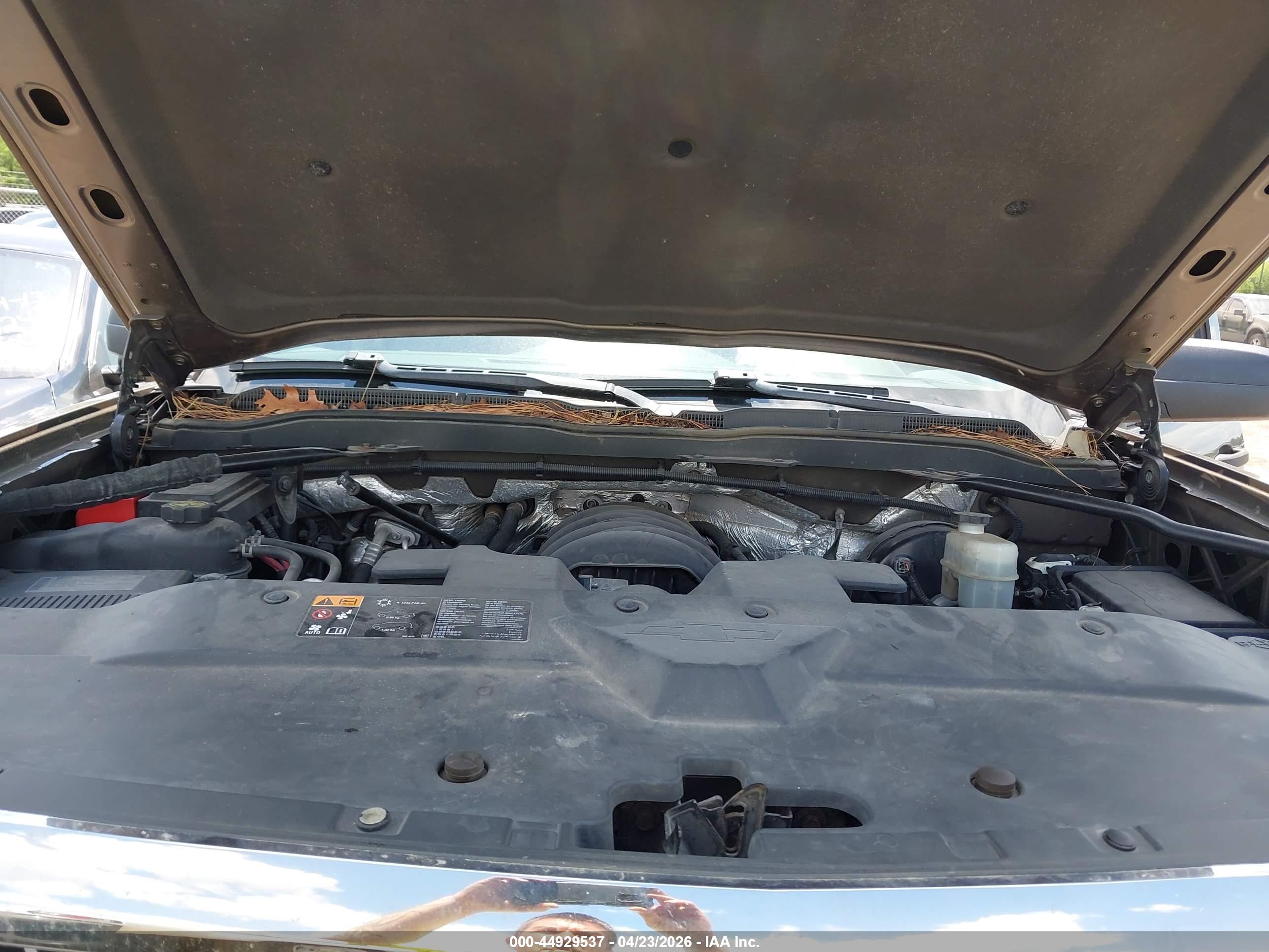 CHEVROLET SILVERADO image 10