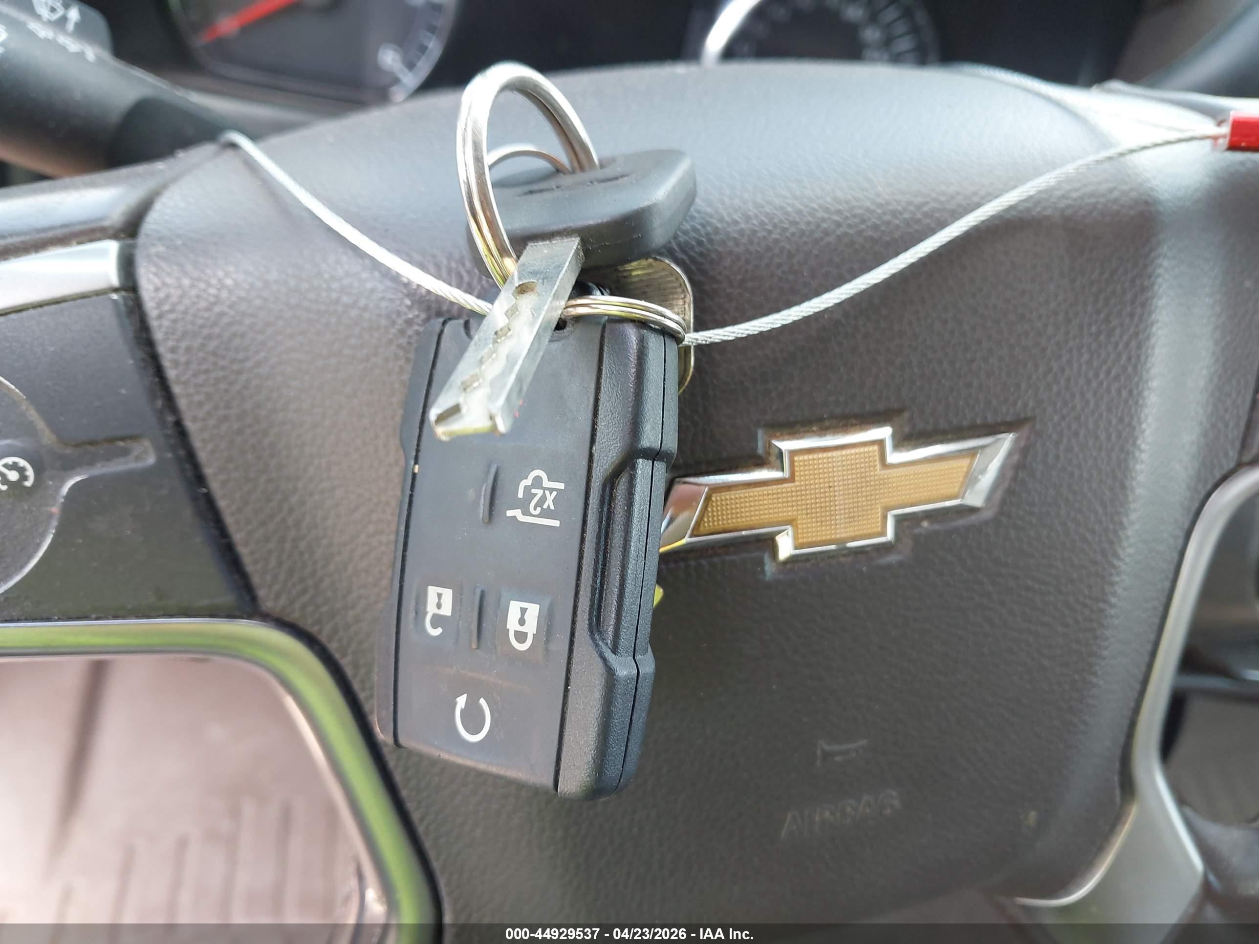 CHEVROLET SILVERADO image 11