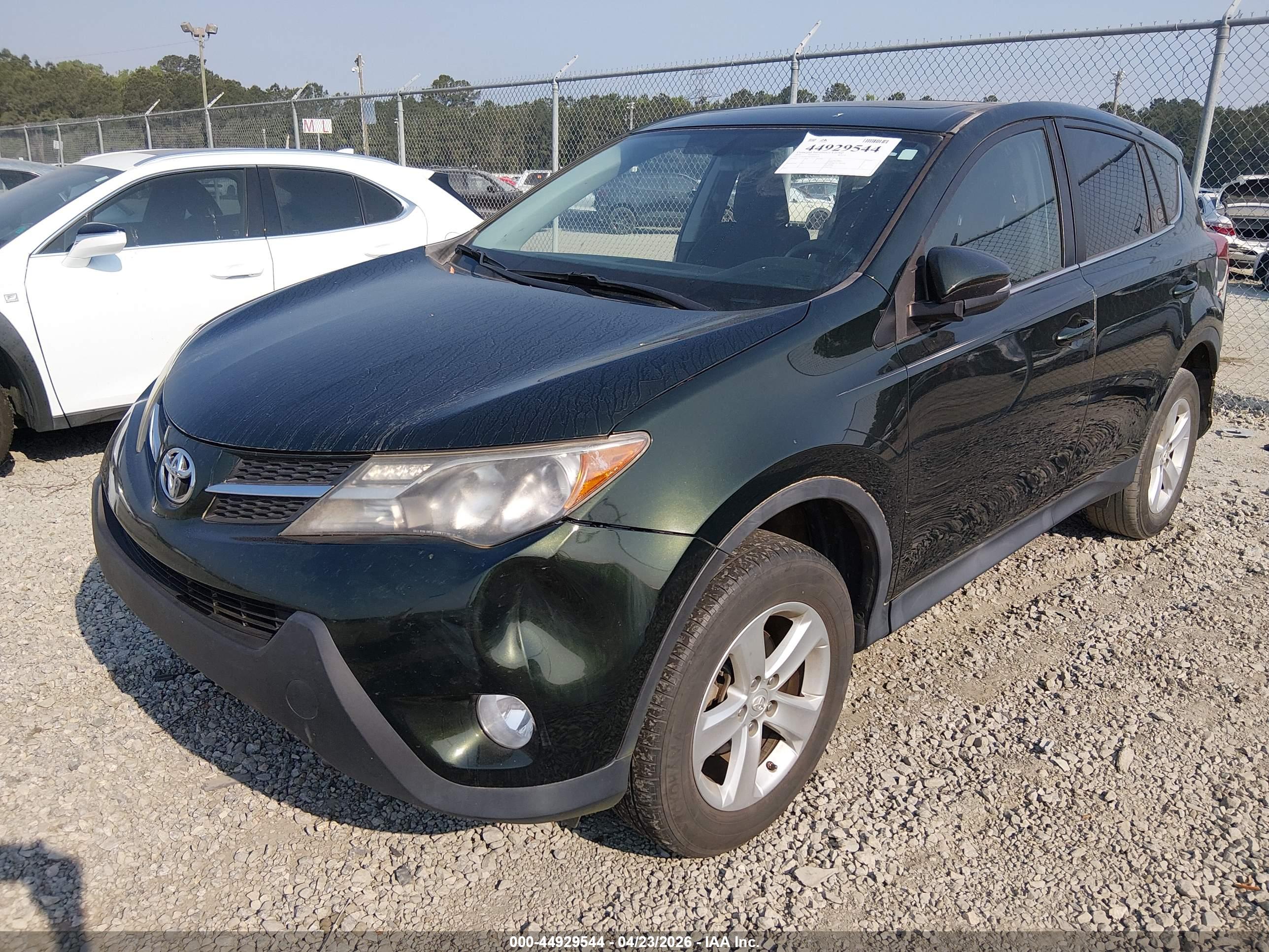TOYOTA RAV4 image 2