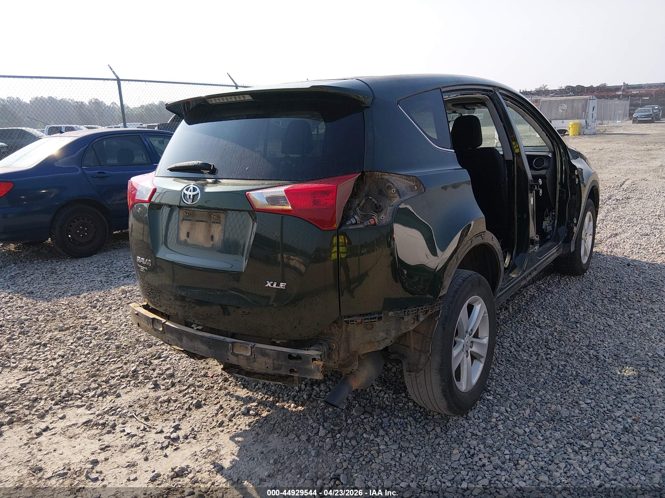 TOYOTA RAV4 image 4