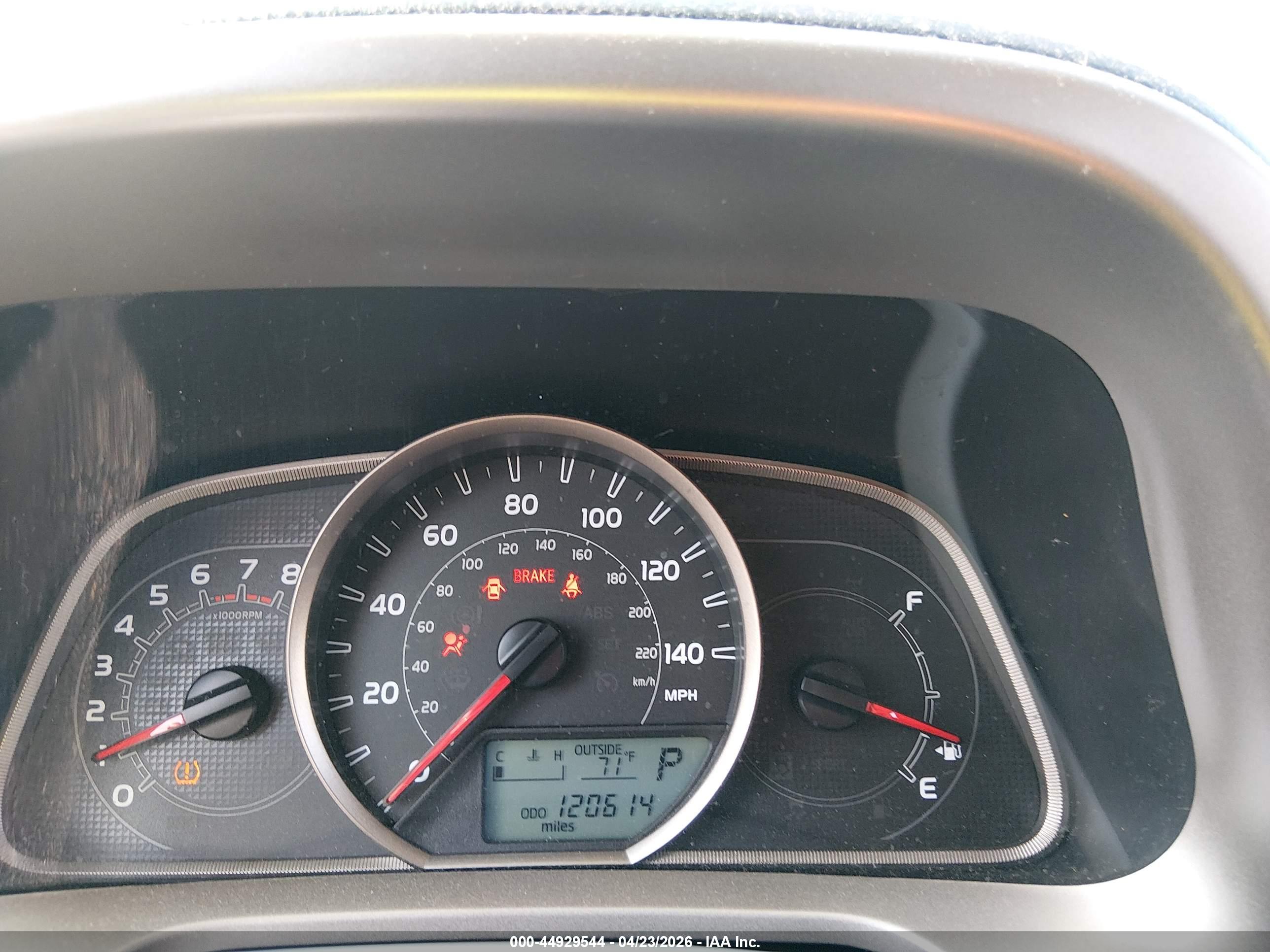 TOYOTA RAV4 image 7