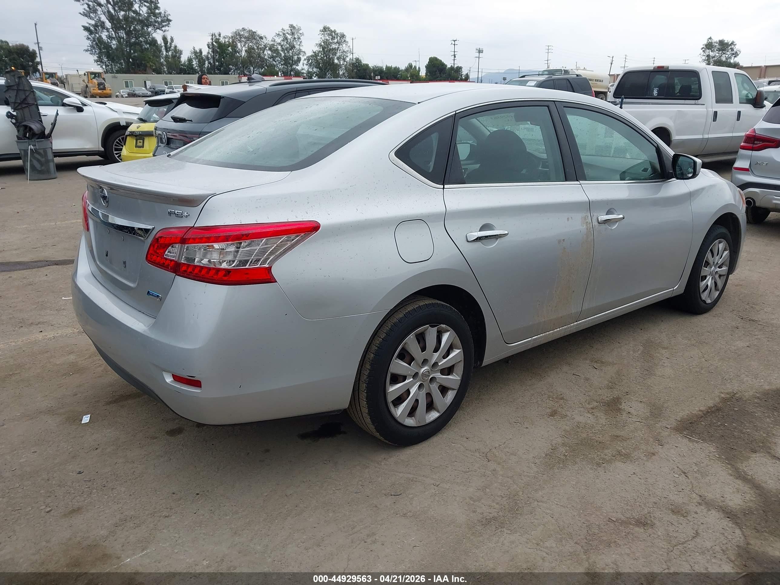 NISSAN SENTRA image 4
