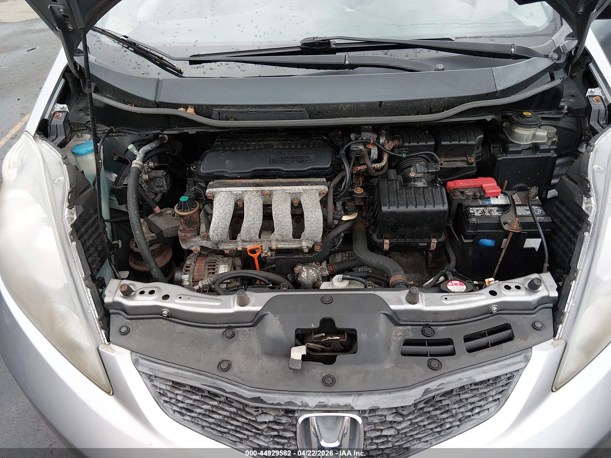 HONDA FIT image 10