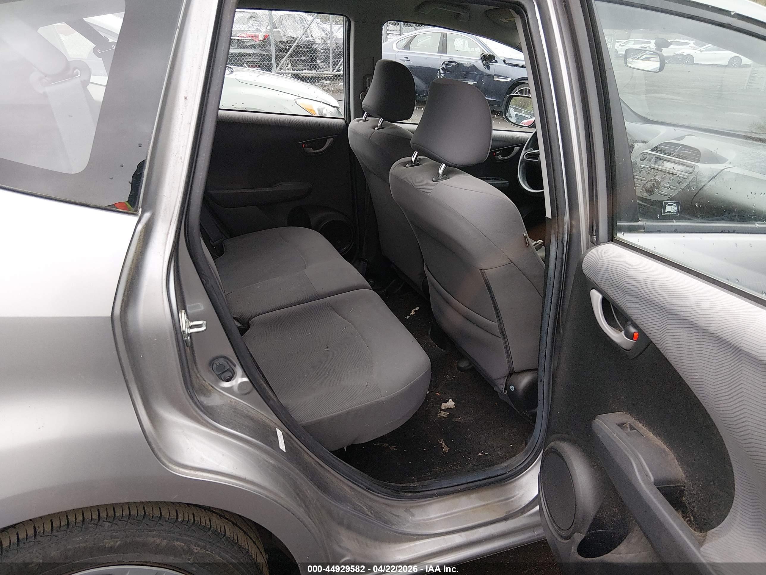 HONDA FIT image 8