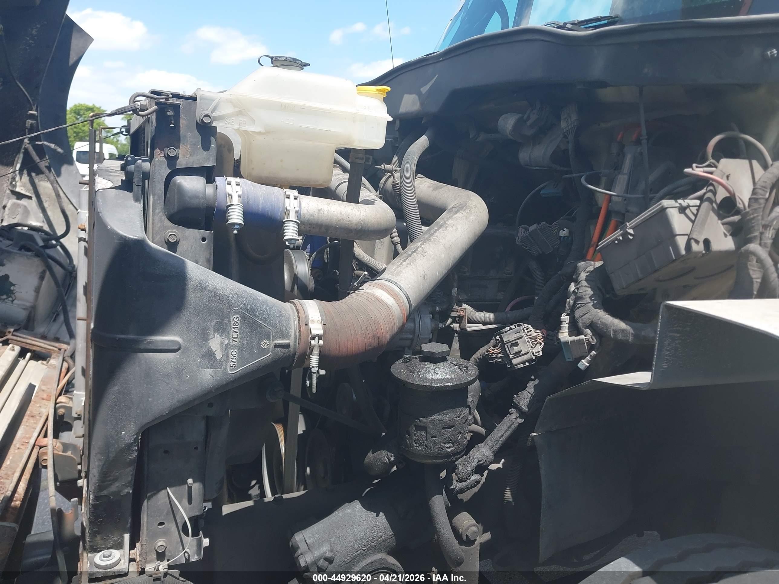 INTERNATIONAL 7000 image 10