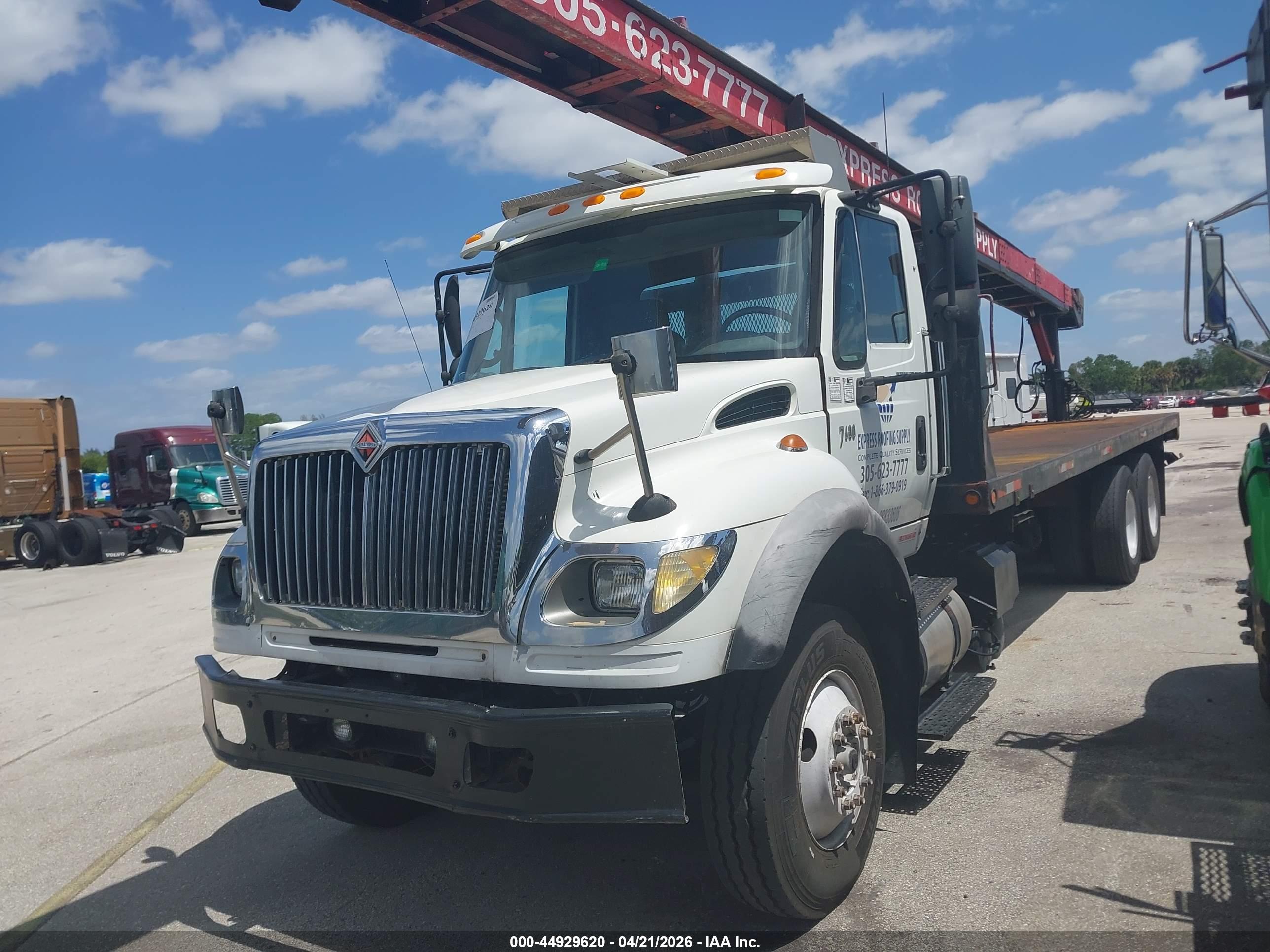 INTERNATIONAL 7000 image 2