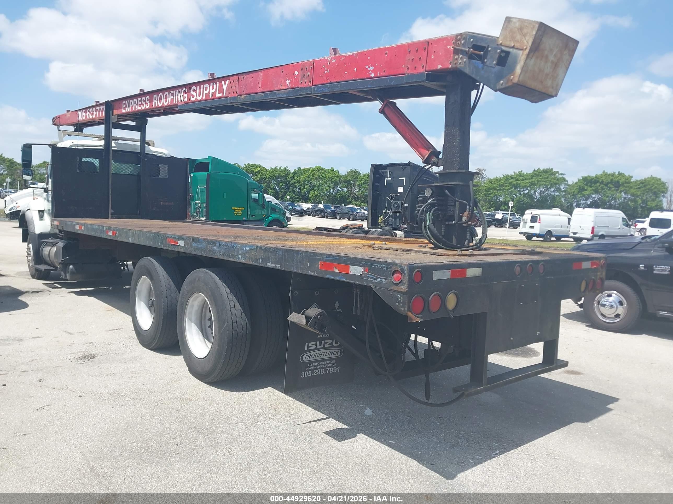 INTERNATIONAL 7000 image 3