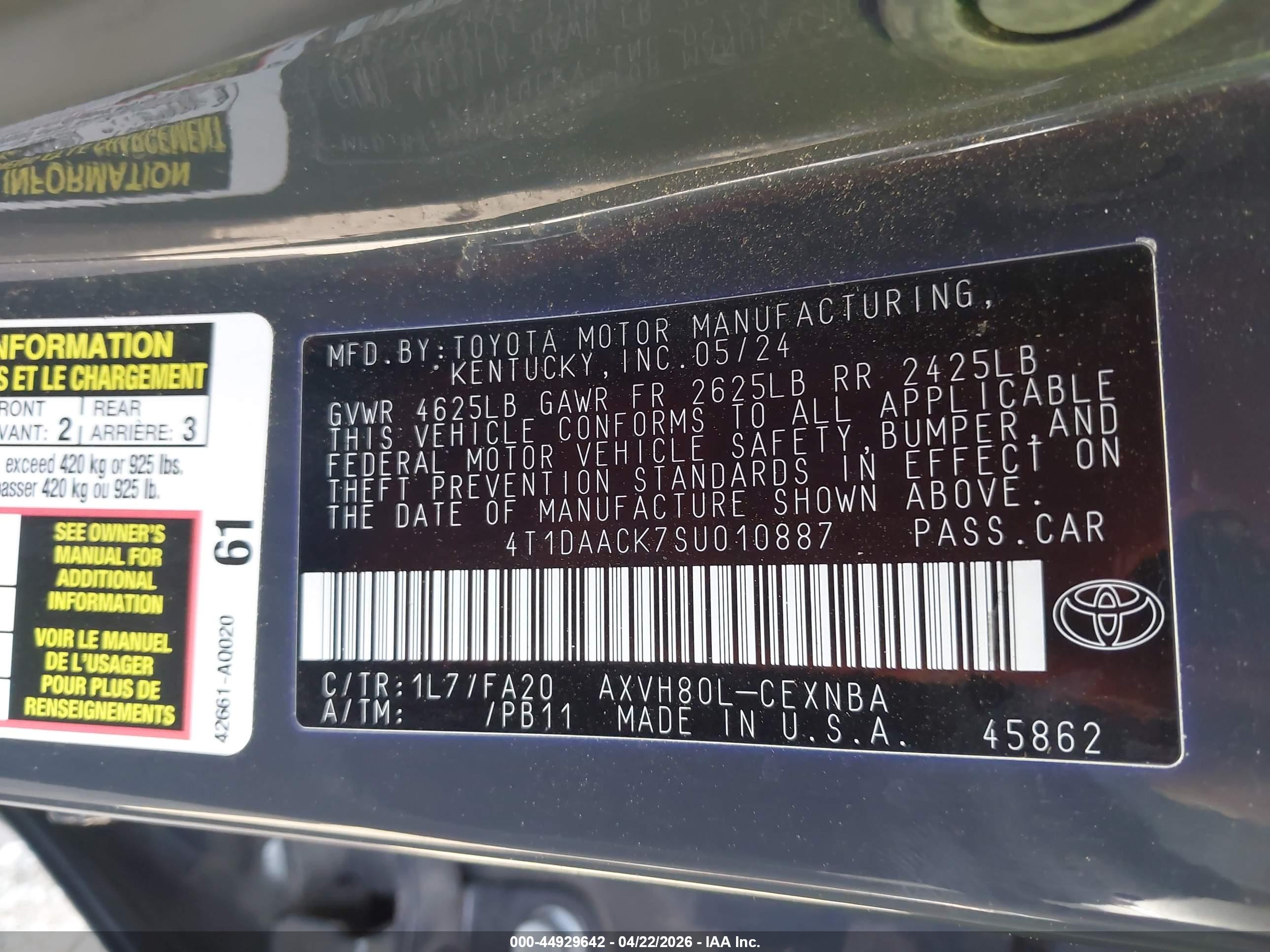 TOYOTA CAMRY image 9