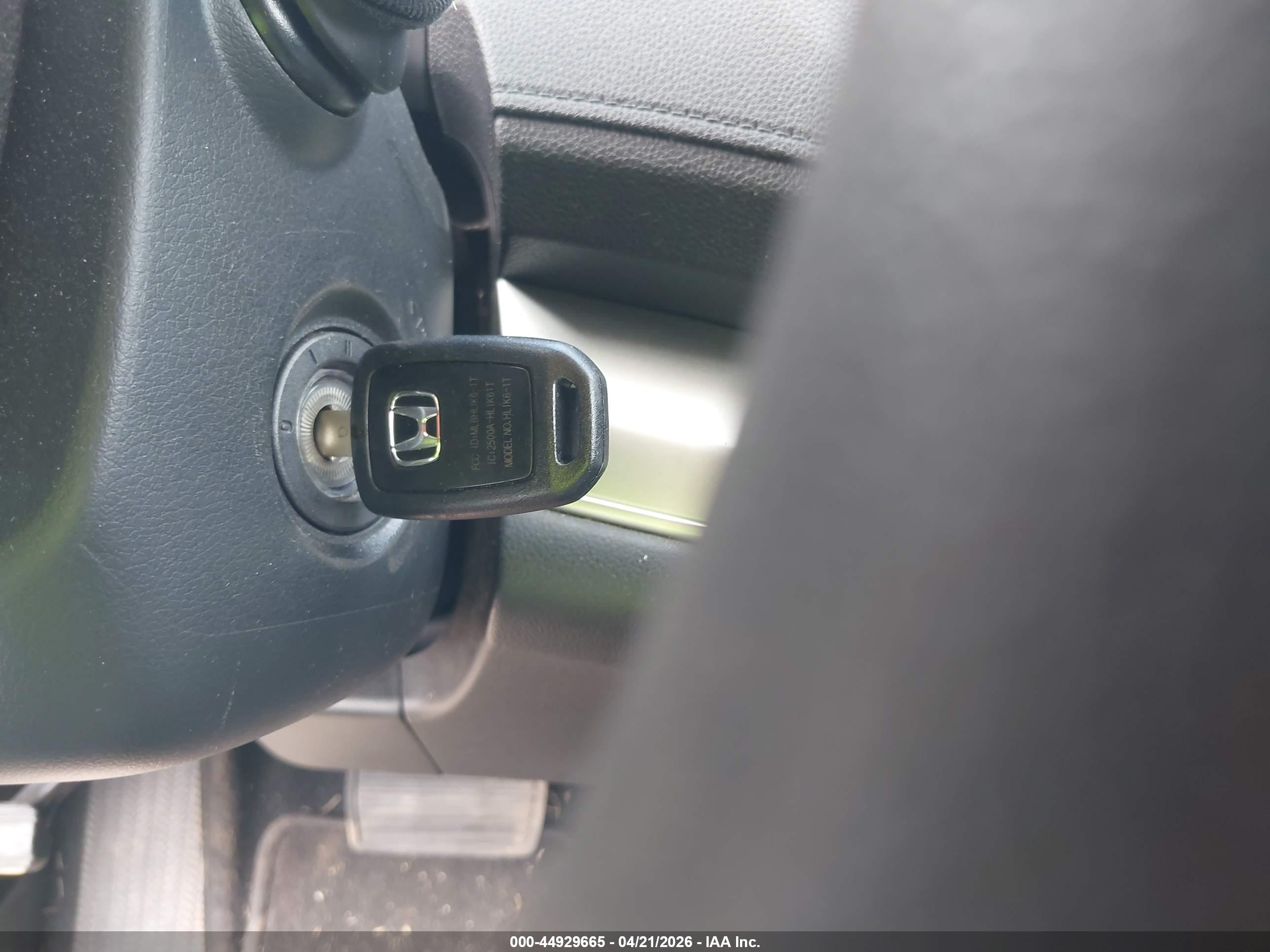 HONDA CR-V image 11