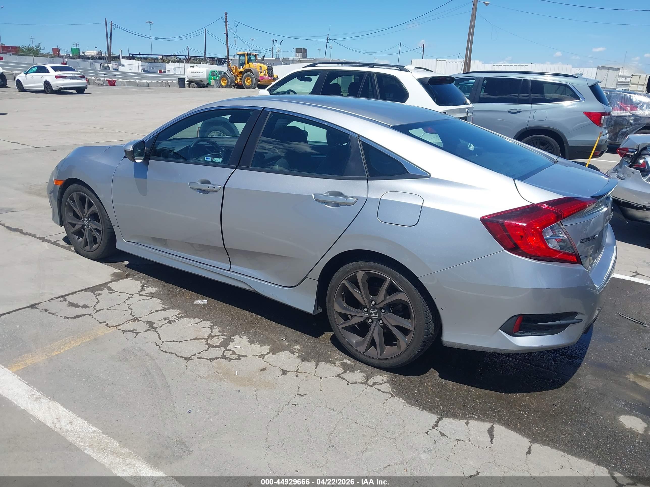 HONDA CIVIC image 3