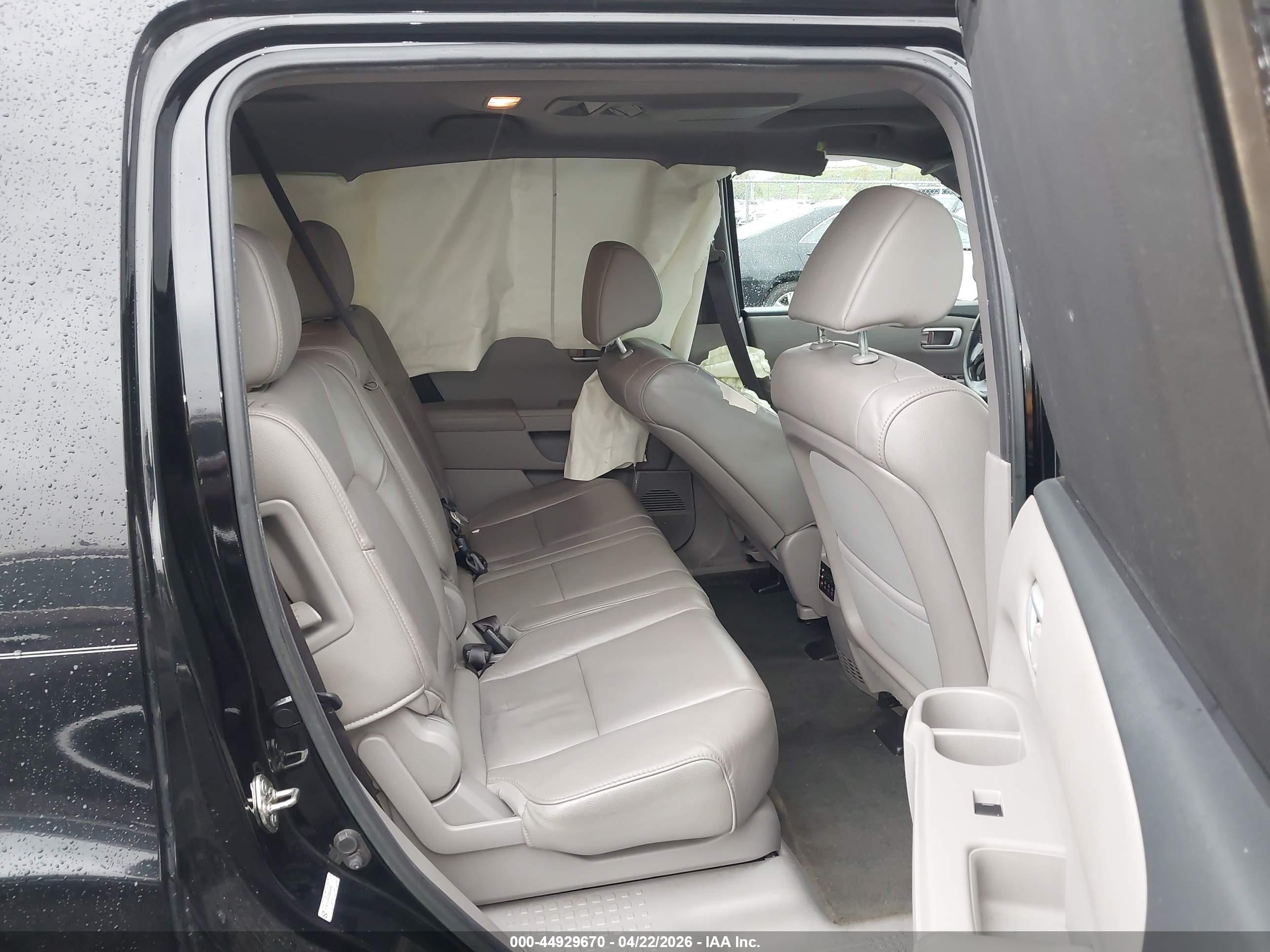 HONDA PILOT image 8