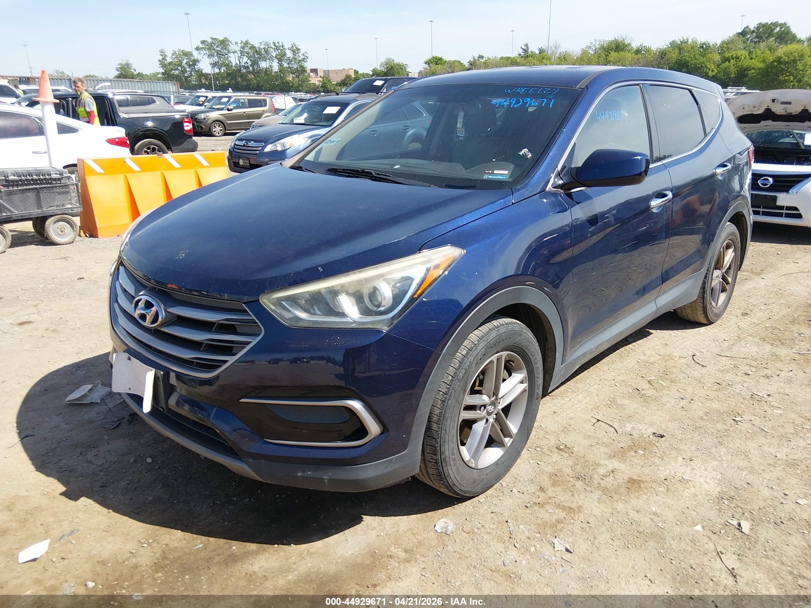 HYUNDAI SANTA image 2