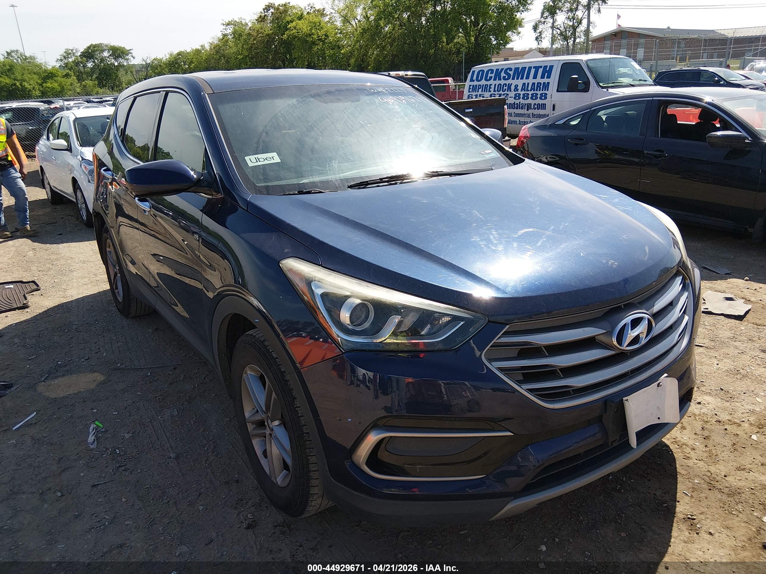 HYUNDAI SANTA image 6