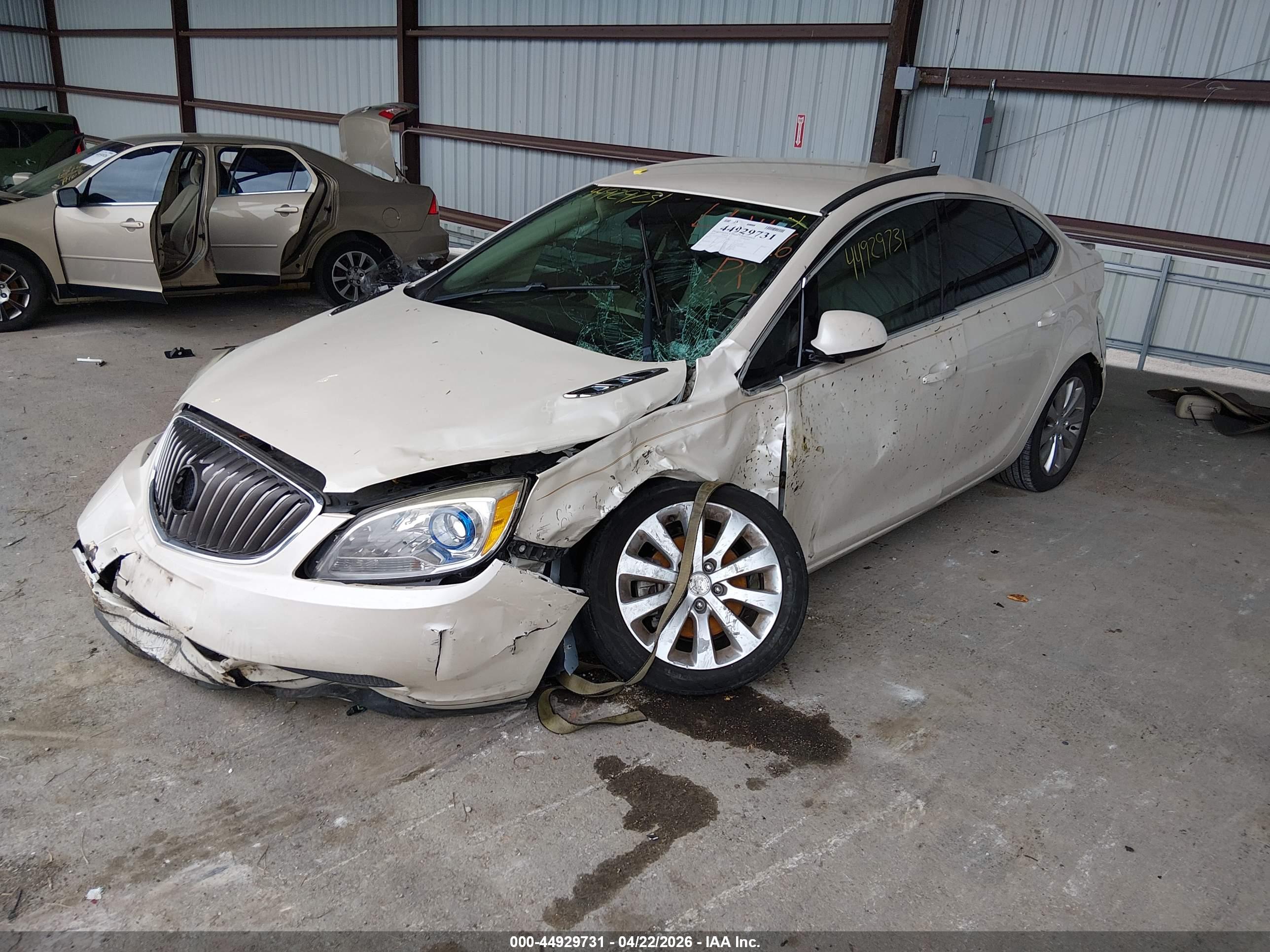BUICK VERANO image 2