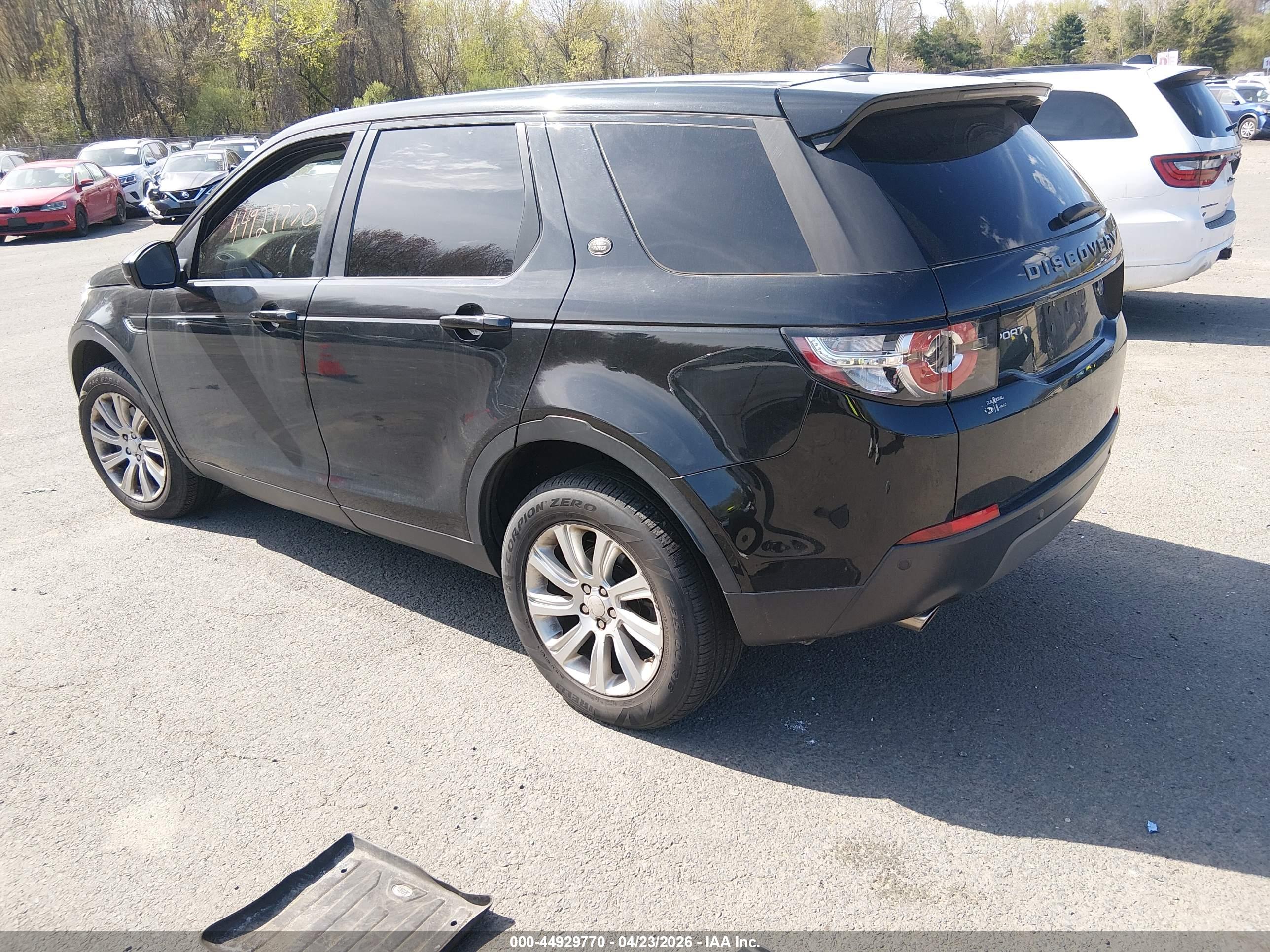 LAND ROVER image 3