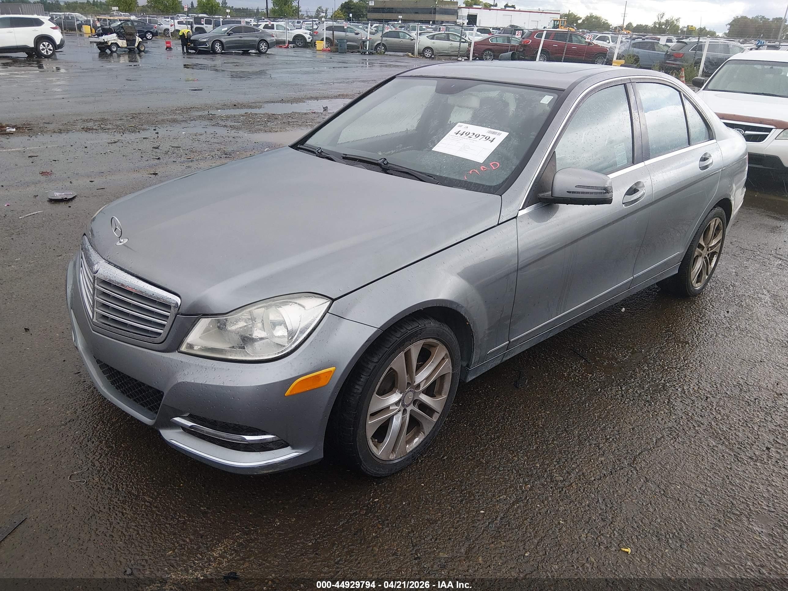 MERCEDES-BENZ C image 2