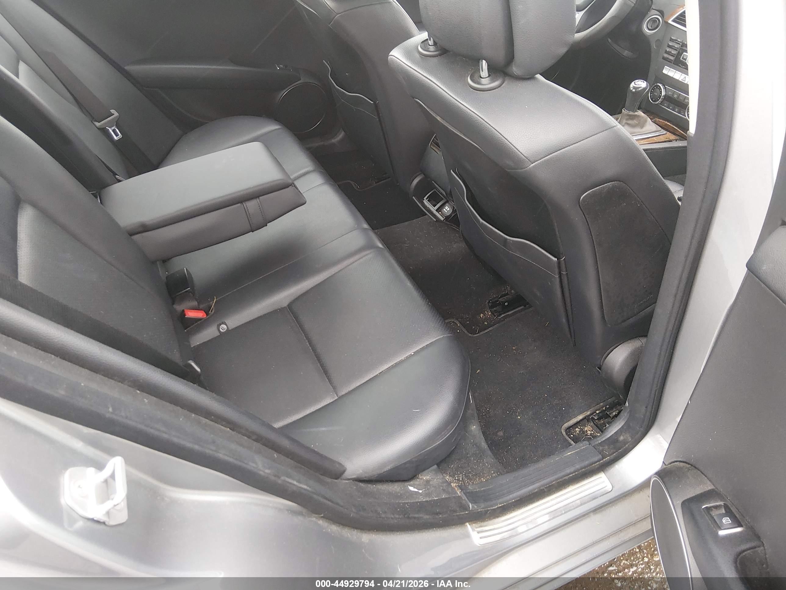 MERCEDES-BENZ C image 8