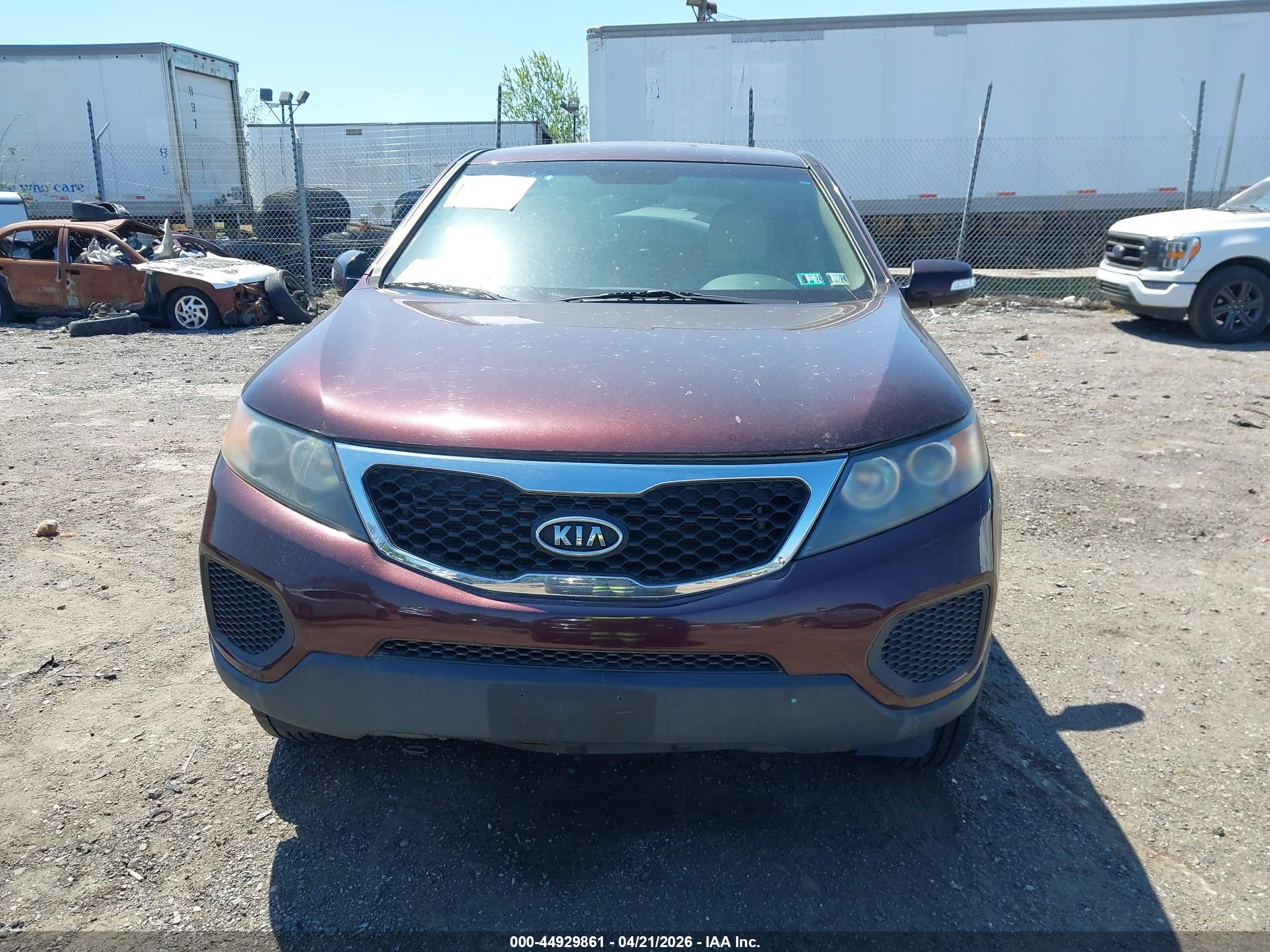 KIA SORENTO image 6