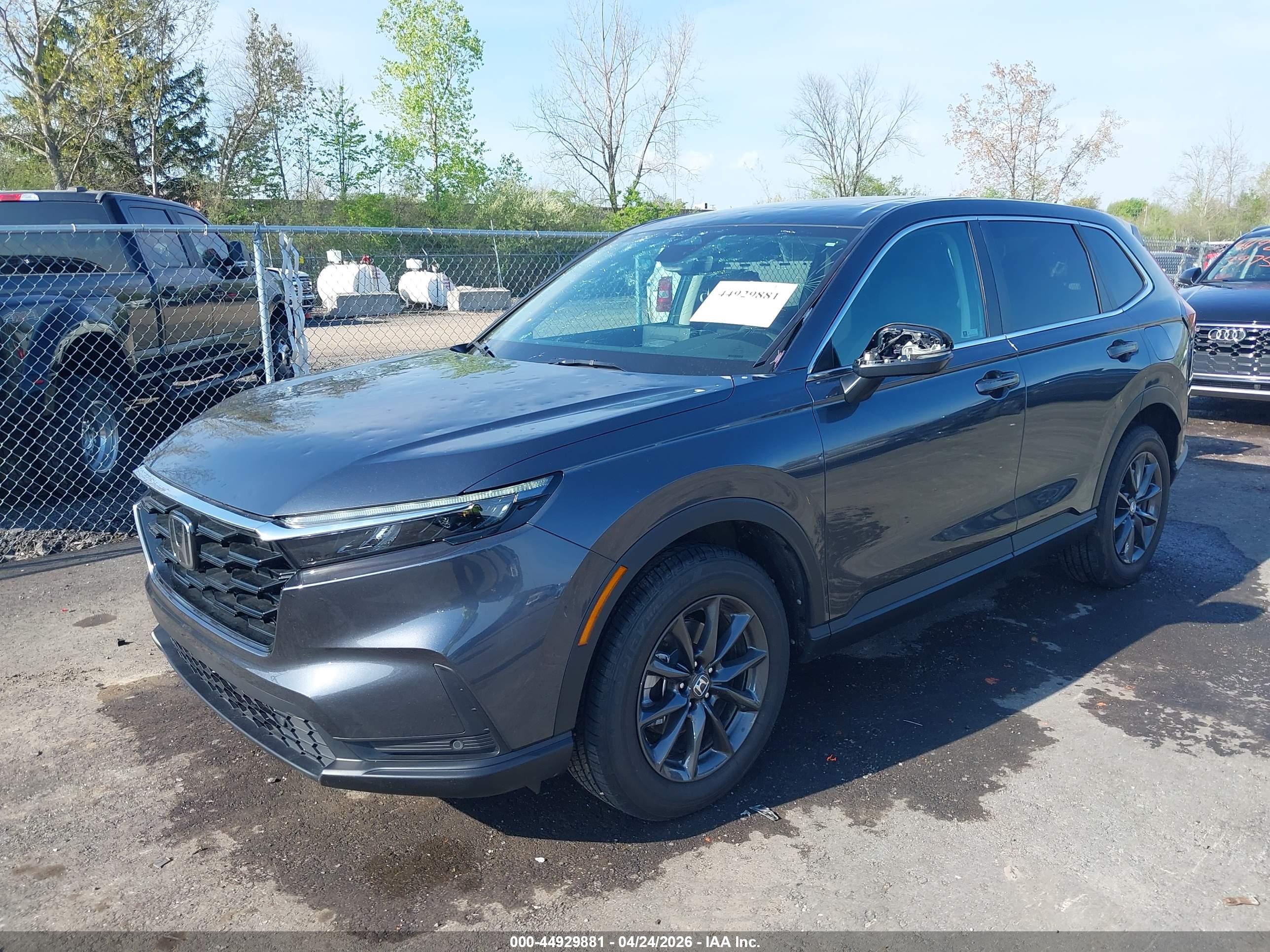 HONDA CR-V image 2