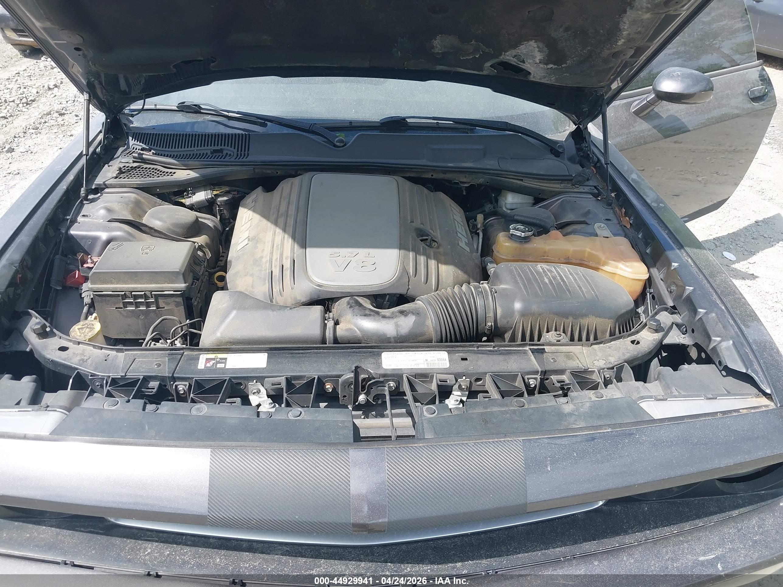 DODGE CHALLENGER image 10