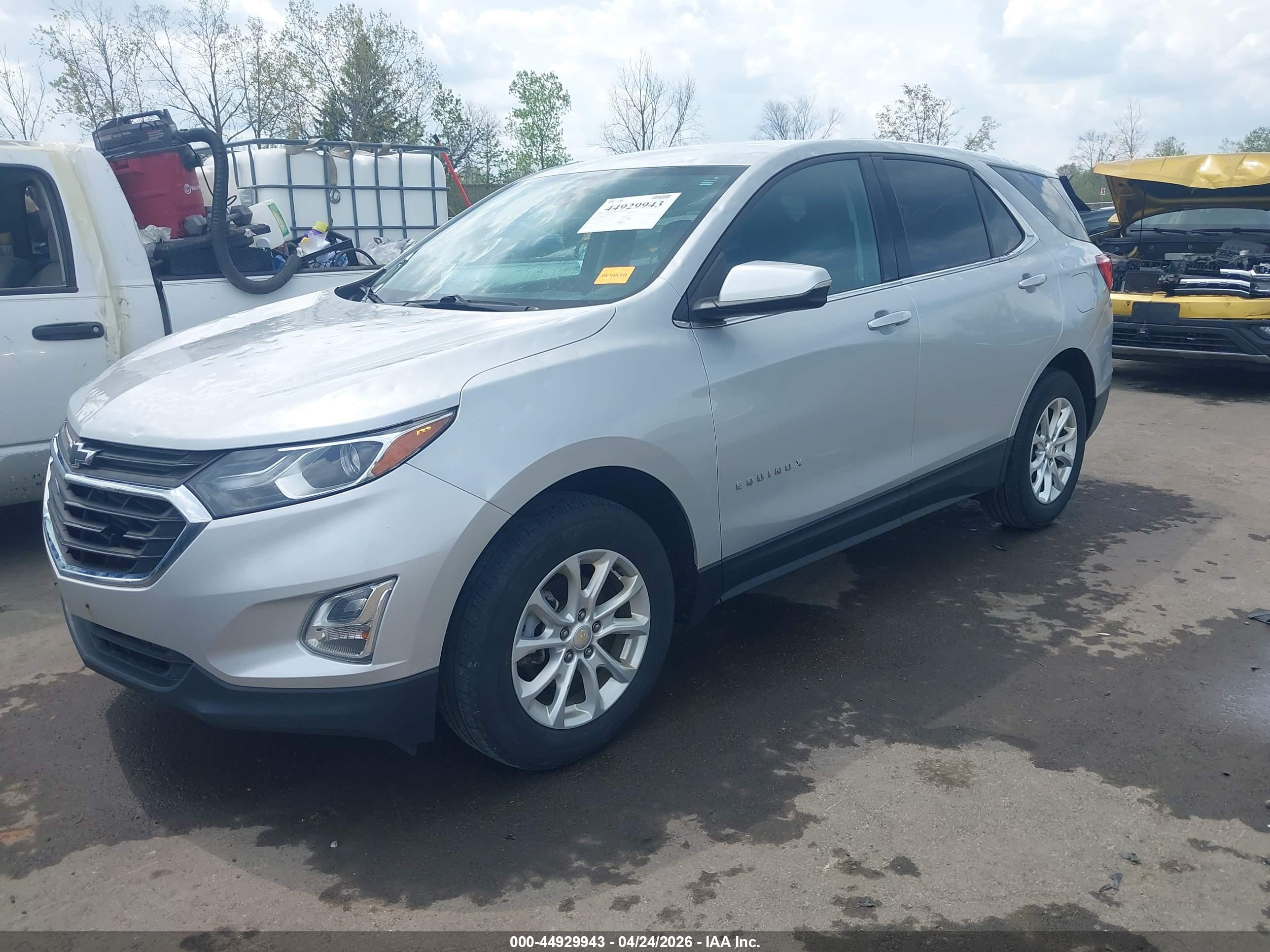 CHEVROLET EQUINOX image 2