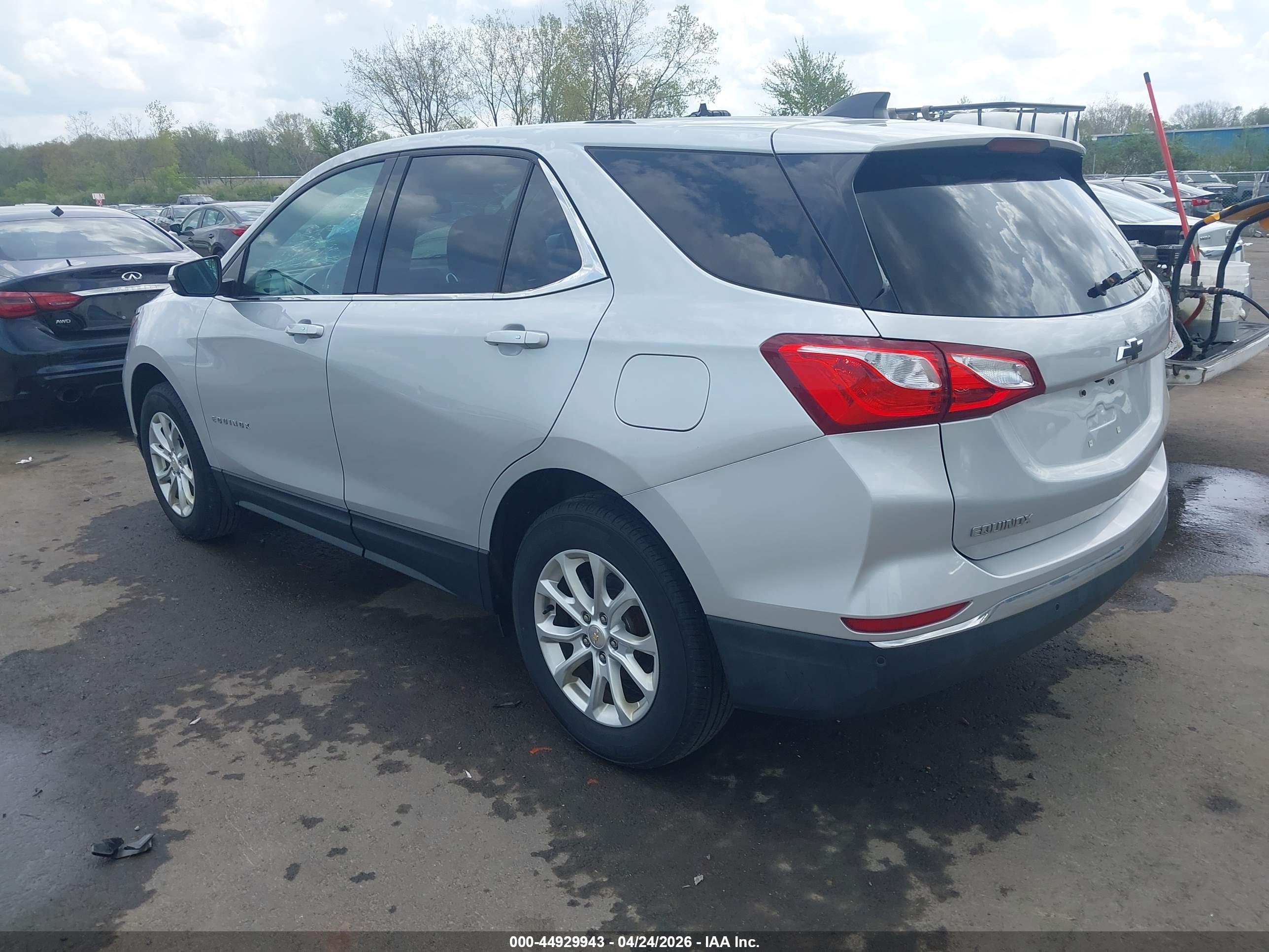 CHEVROLET EQUINOX image 3