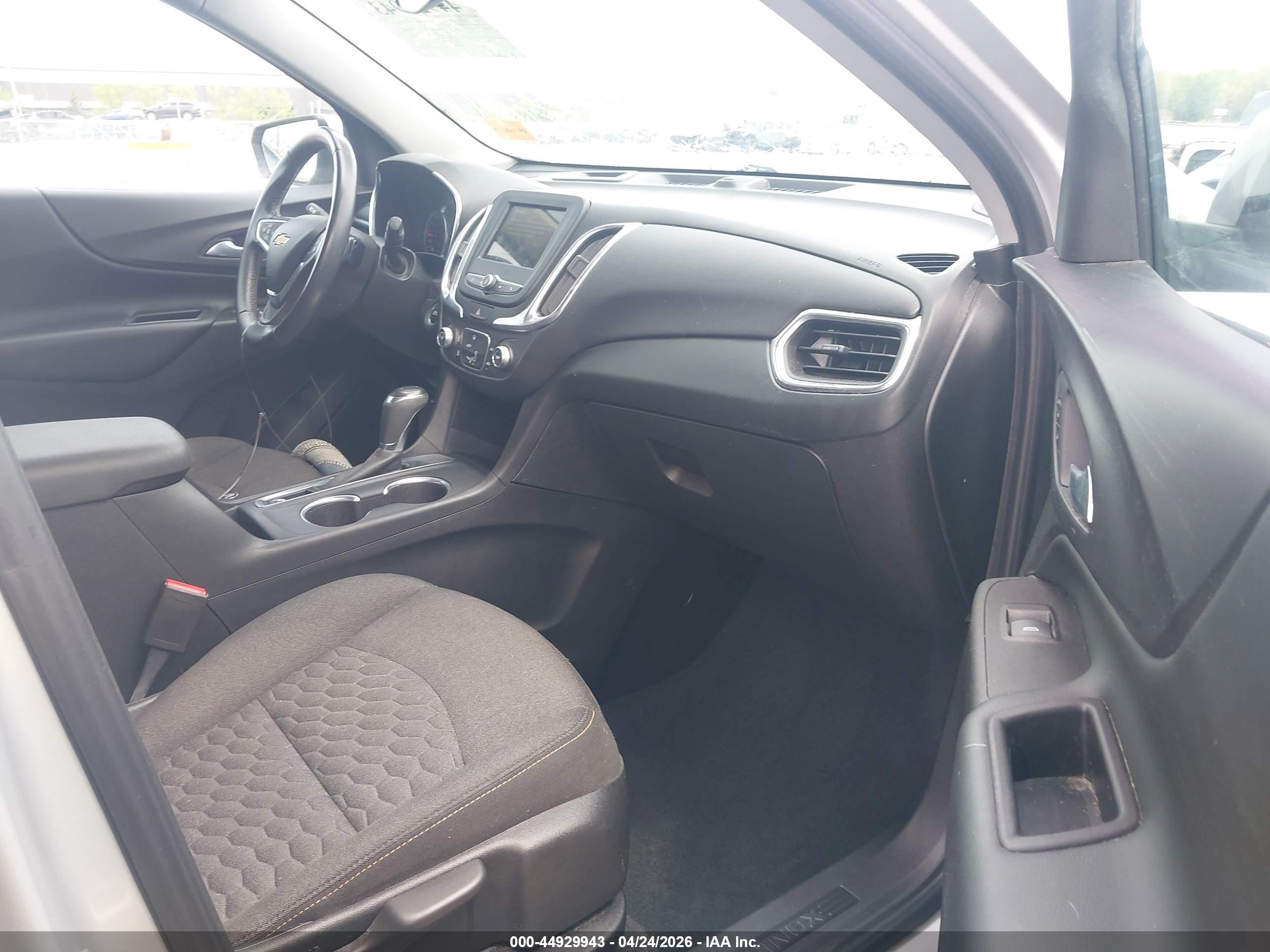 CHEVROLET EQUINOX image 5